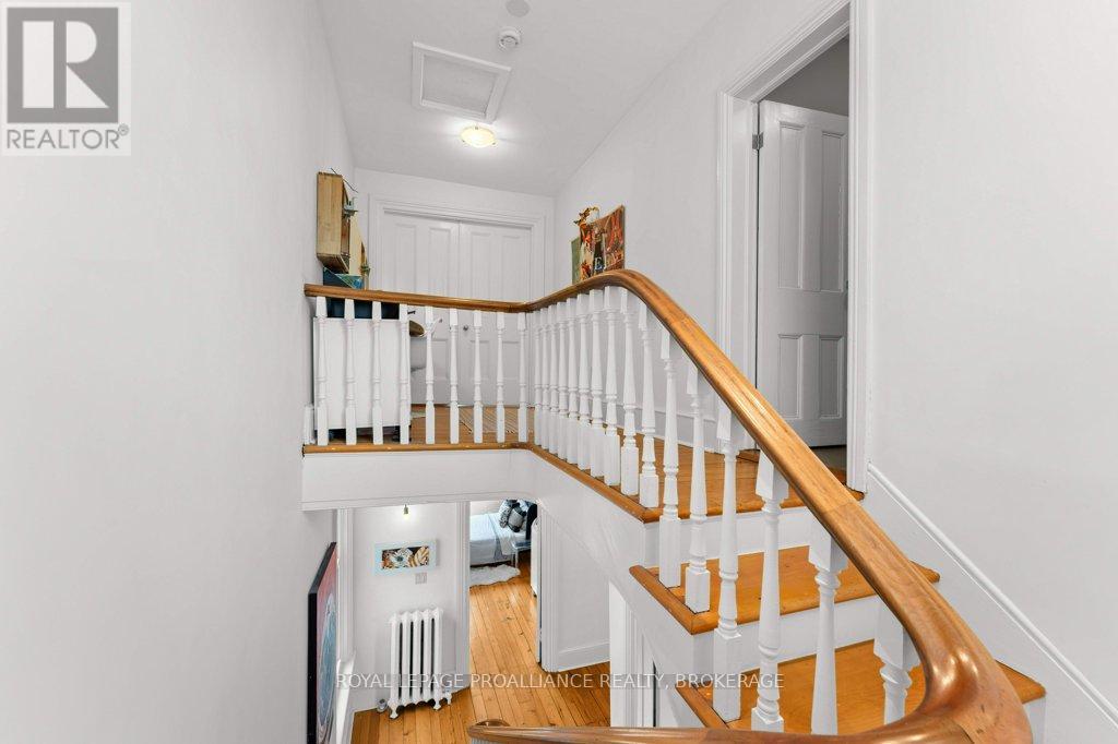 28 Wellington Street, Kingston, Ontario  K7L 3C1 - Photo 32 - X12373455