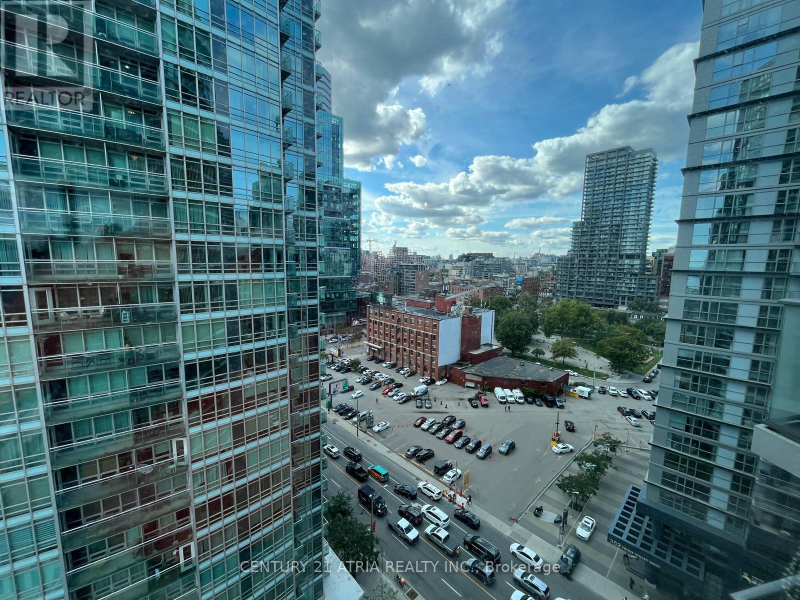 1902 - 373 Front Street W, Toronto, Ontario  M5V 3R7 - Photo 11 - C12372129