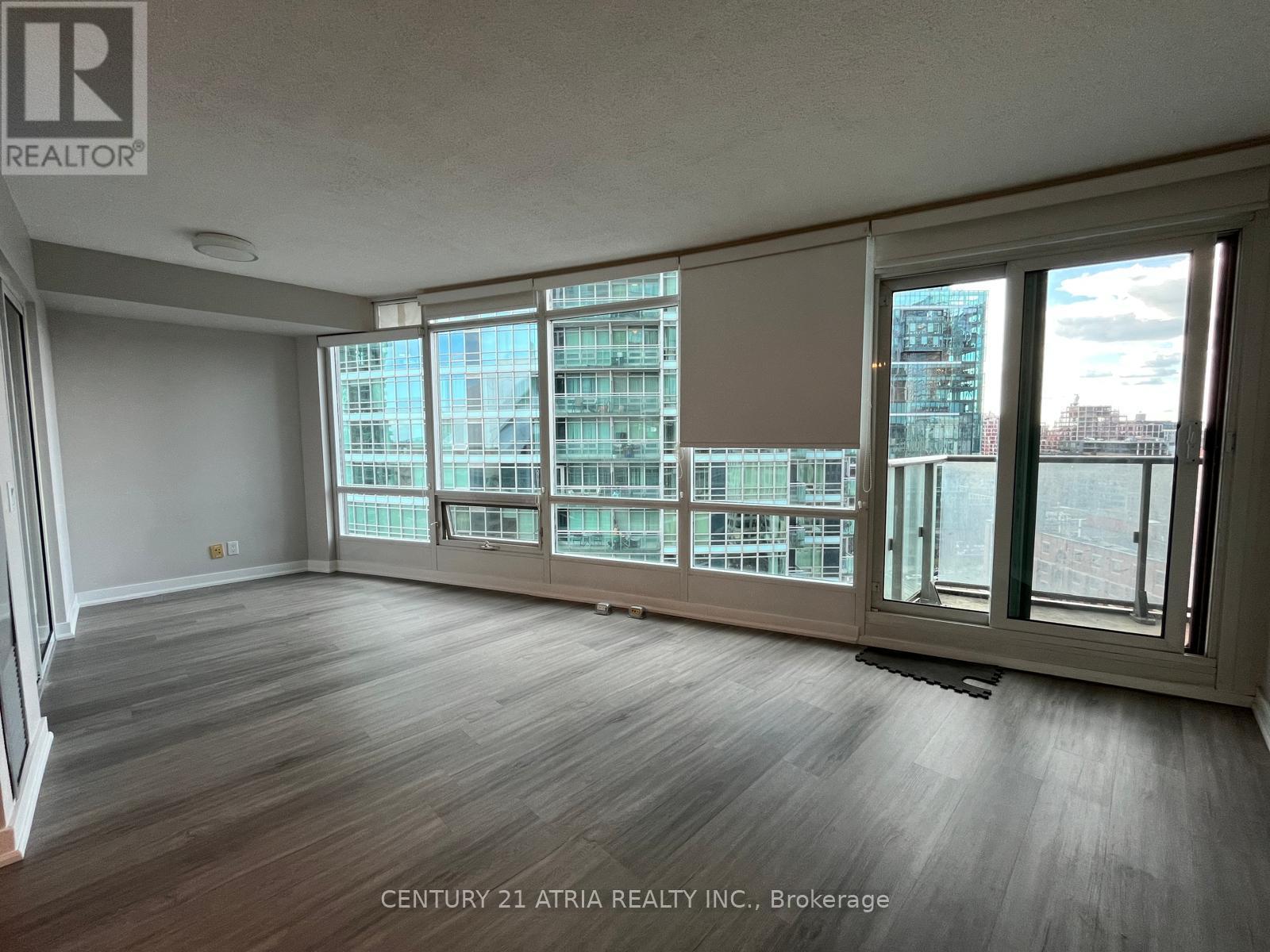1902 - 373 Front Street W, Toronto, Ontario  M5V 3R7 - Photo 9 - C12372129