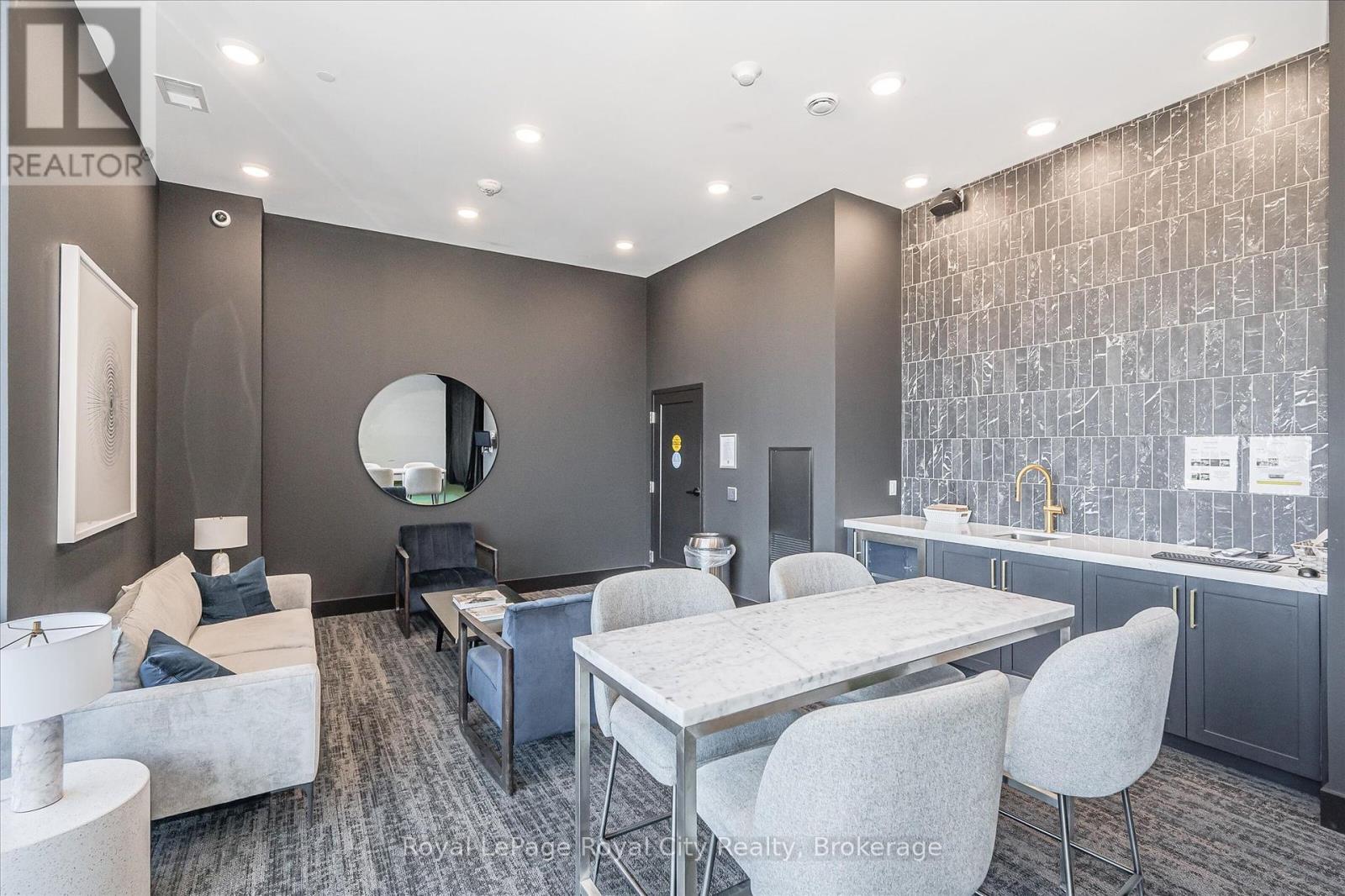 1007 - 71 Wyndham Street S, Guelph, Ontario  N1E 0T7 - Photo 47 - X12362917