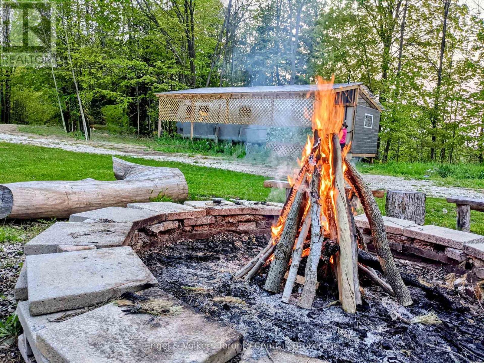 215588 Concession 4, Chatsworth, Ontario  N0H 2V0 - Photo 36 - X12208304