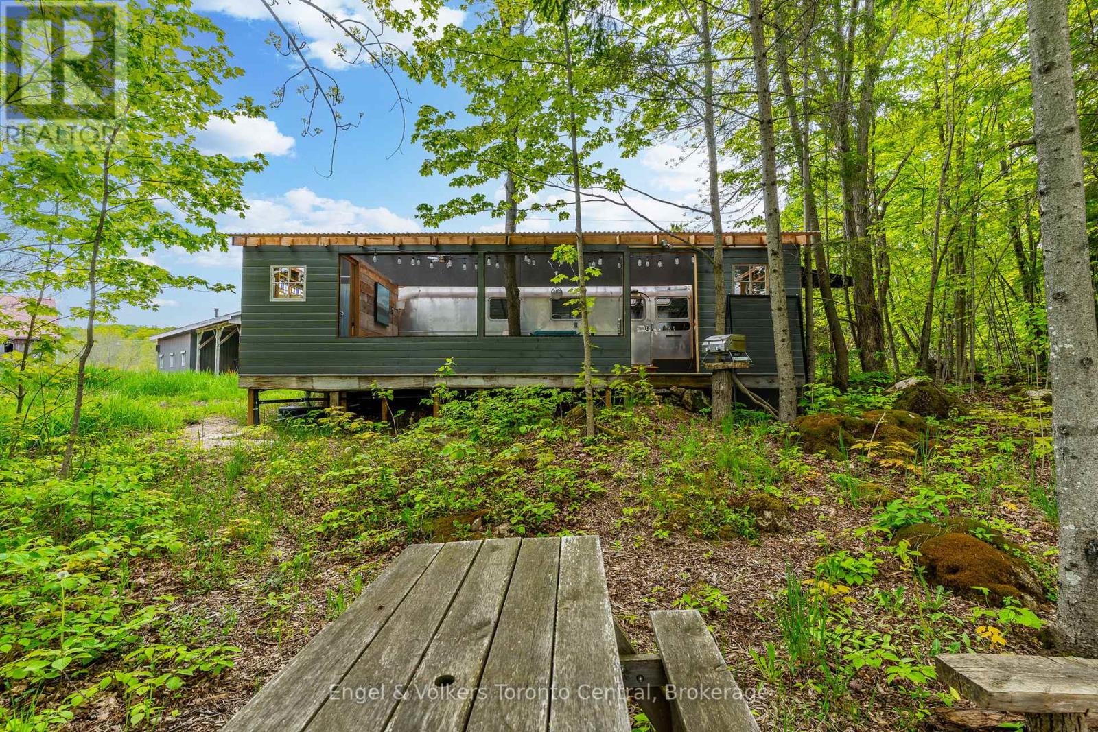 215588 Concession 4, Chatsworth, Ontario  N0H 2V0 - Photo 45 - X12208304