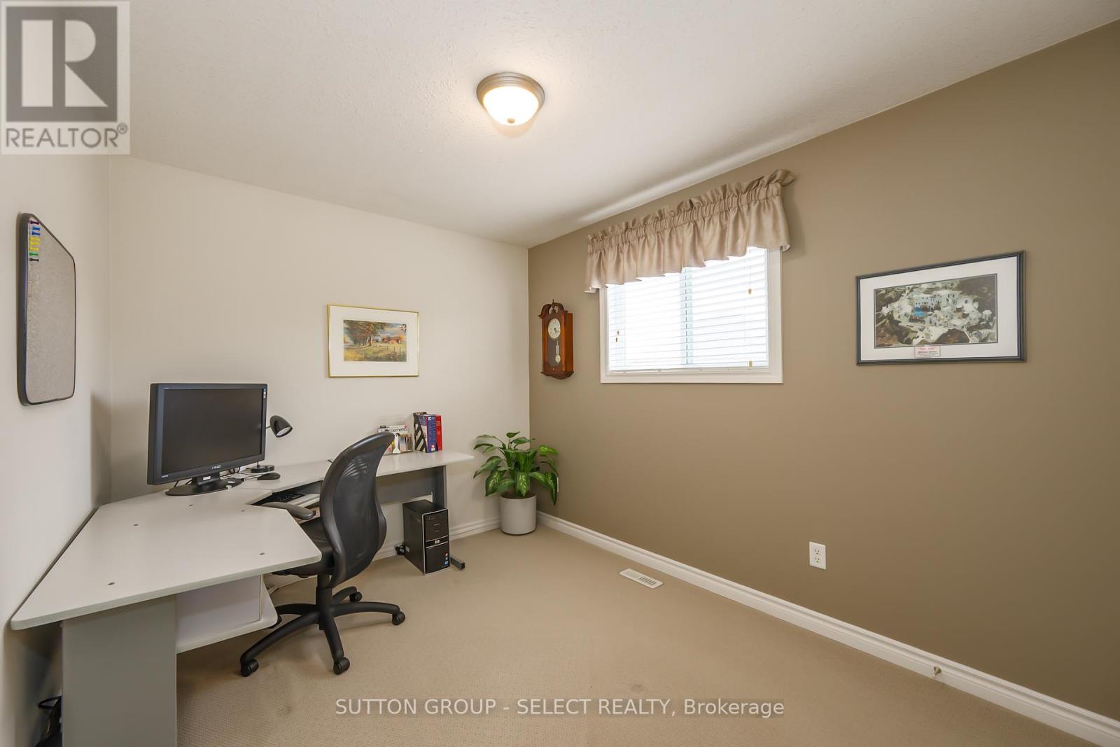 2462 Asima Drive, London South, Ontario  N6M 0B3 - Photo 34 - X12373420