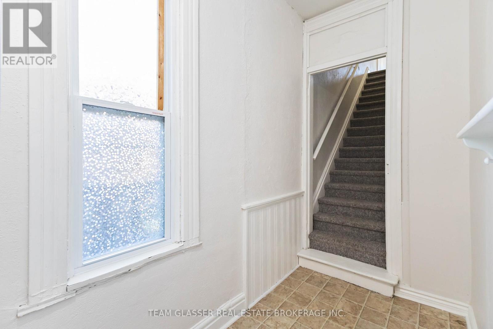 64 Stanley Street, London South, Ontario  N6C 1B1 - Photo 17 - X12373480
