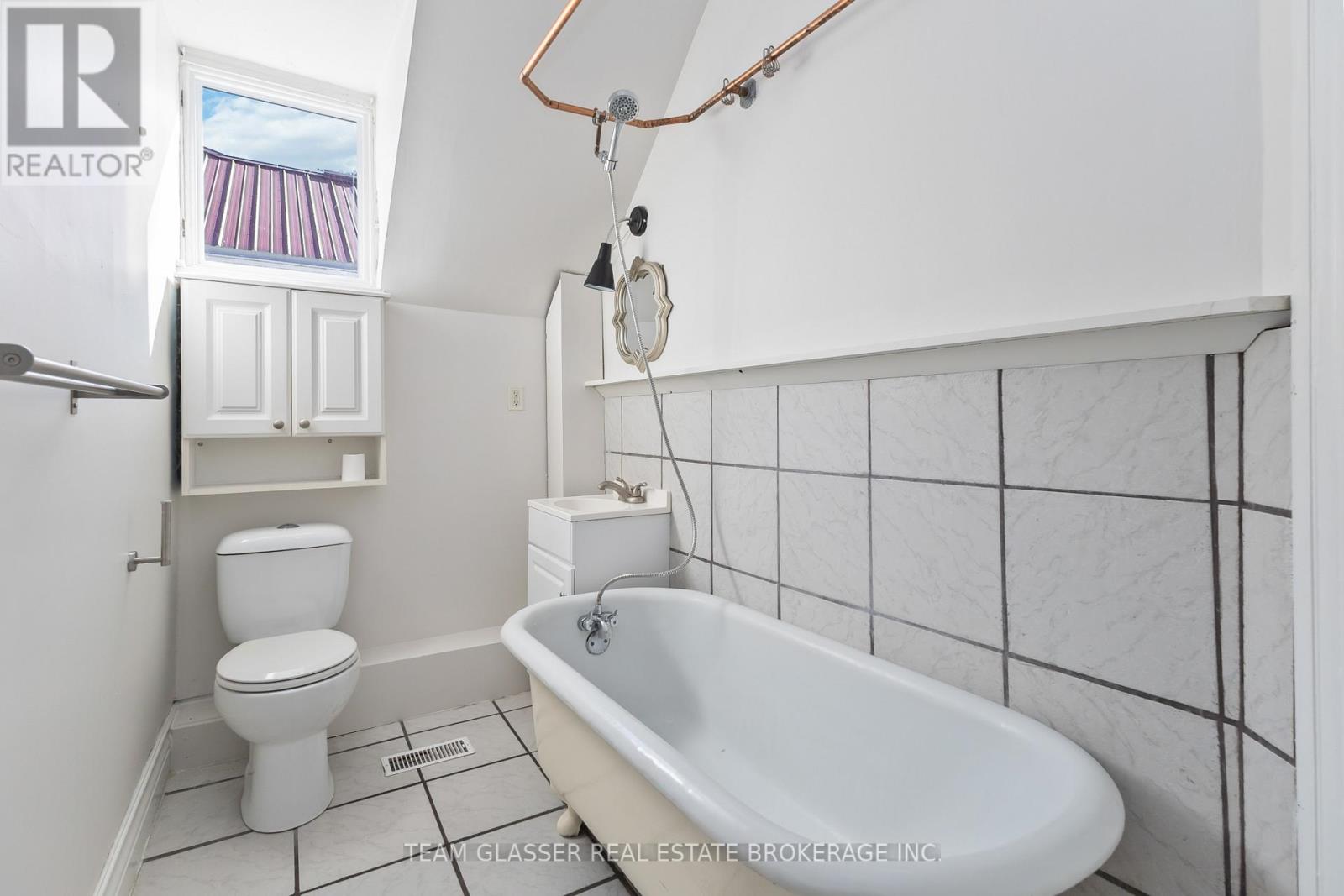 64 Stanley Street, London South, Ontario  N6C 1B1 - Photo 33 - X12373480