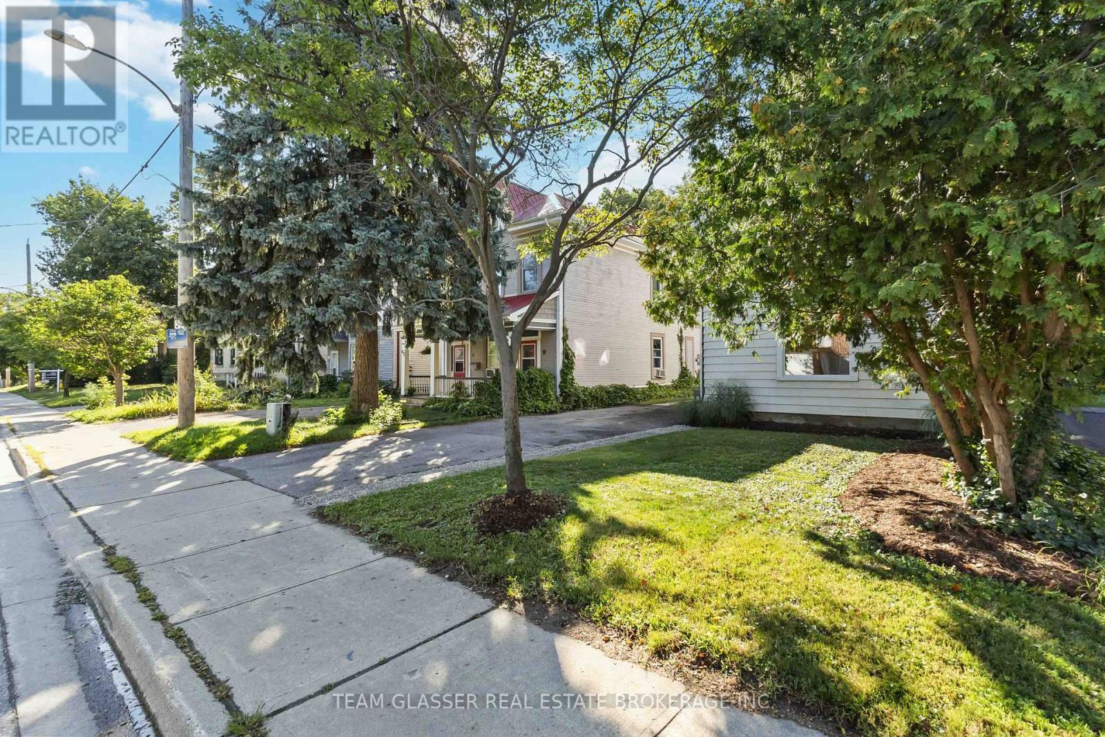 64 Stanley Street, London South, Ontario  N6C 1B1 - Photo 5 - X12373480