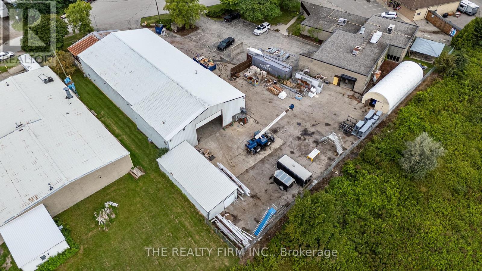 9 Barrie Boulevard, St. Thomas, Ontario  N5P 4B9 - Photo 6 - X12373533