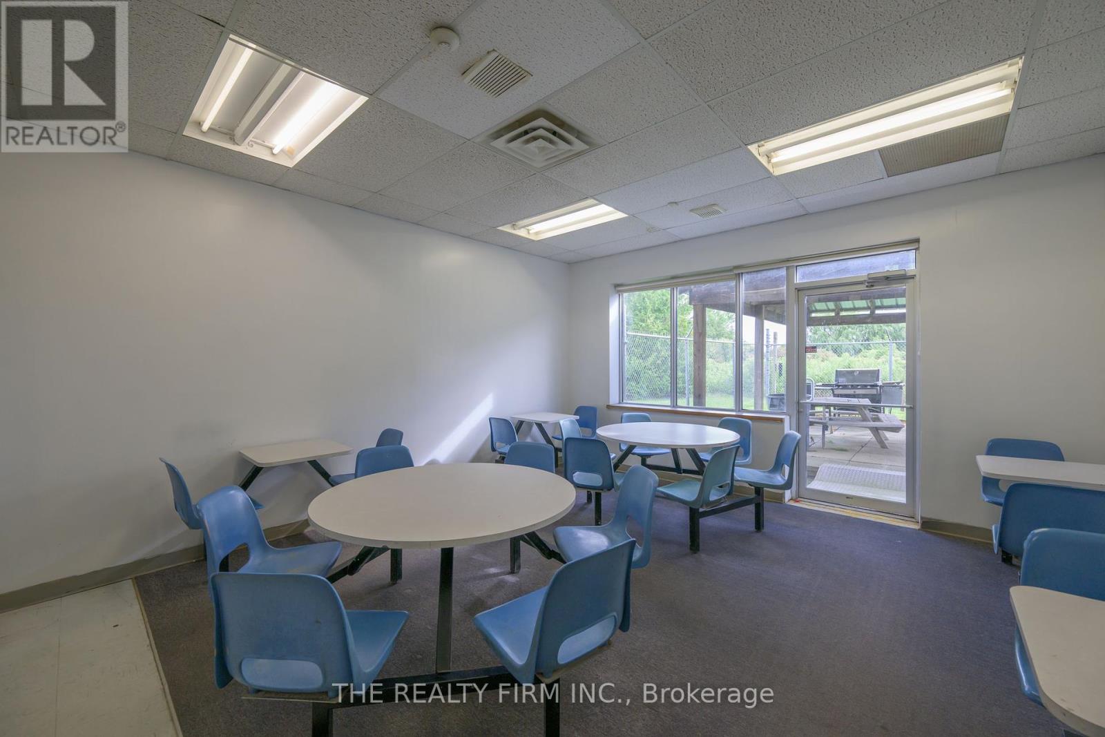 11 Barrie Boulevard, St. Thomas, Ontario  N5P 4B9 - Photo 38 - X12373541