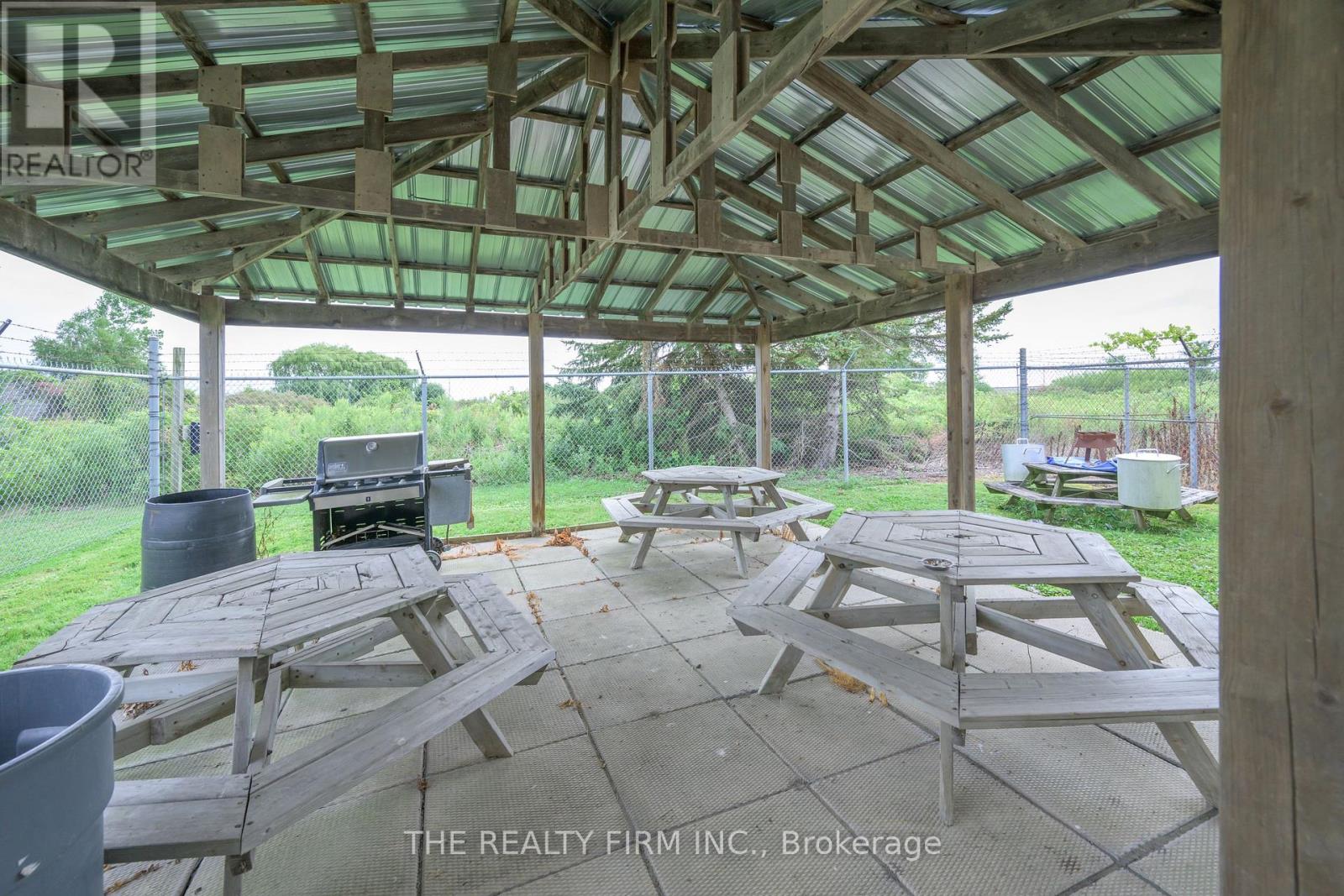 11 Barrie Boulevard, St. Thomas, Ontario  N5P 4B9 - Photo 40 - X12373541