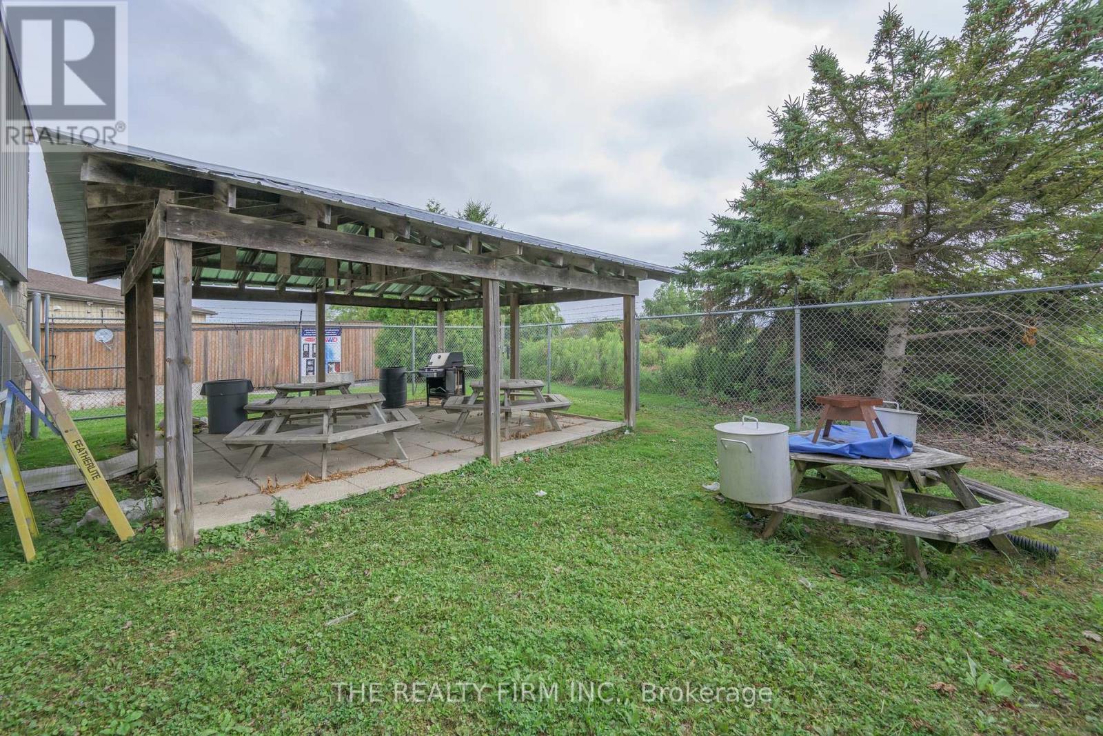 11 Barrie Boulevard, St. Thomas, Ontario  N5P 4B9 - Photo 41 - X12373541