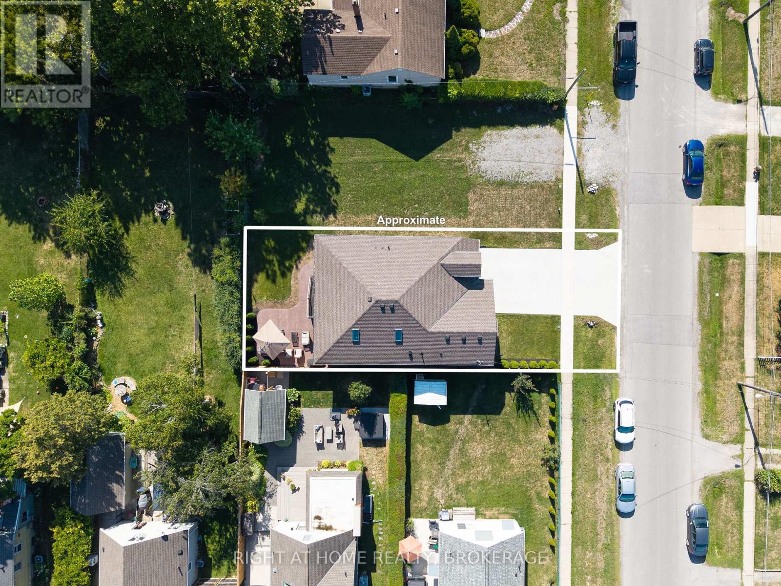 32b Dorothy Street, St. Catharines, Ontario  L2N 4A3 - Photo 47 - X12372544
