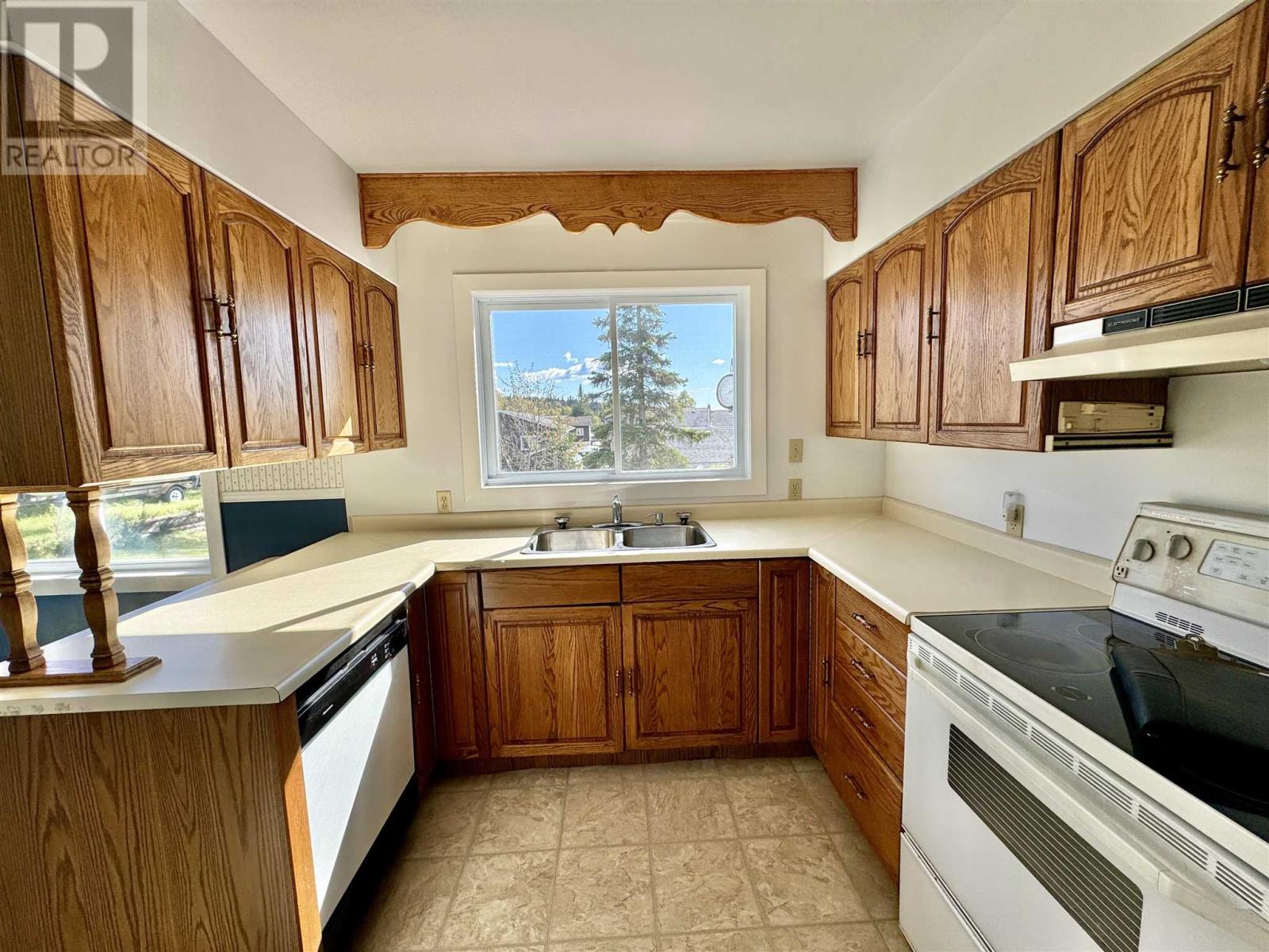 34 Laverendrye Cres, Marathon, Ontario  P0T 2E0 - Photo 14 - TB251936