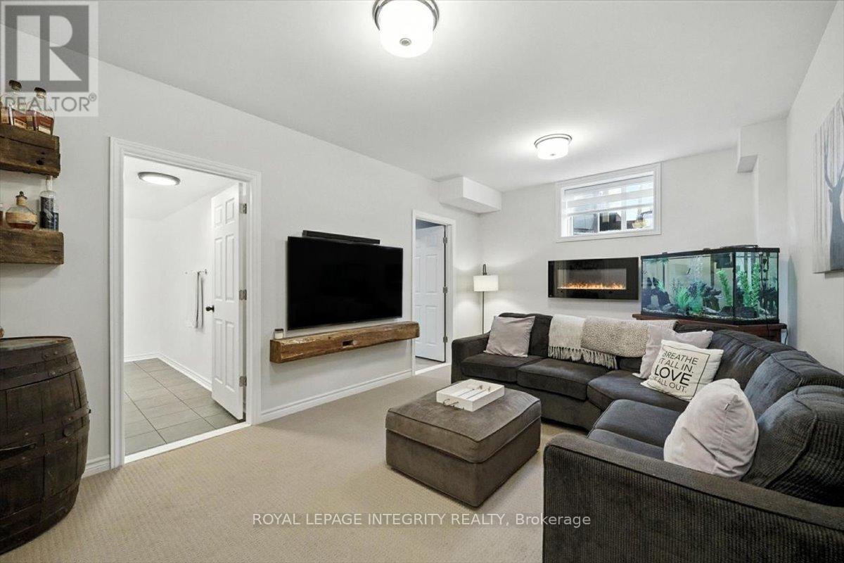 115 Bonne Renommee Avenue, Ottawa, Ontario  K4A 5J9 - Photo 31 - X12373483