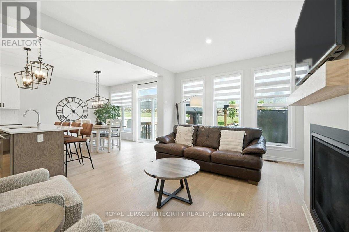 115 Bonne Renommee Avenue, Ottawa, Ontario  K4A 5J9 - Photo 9 - X12373483