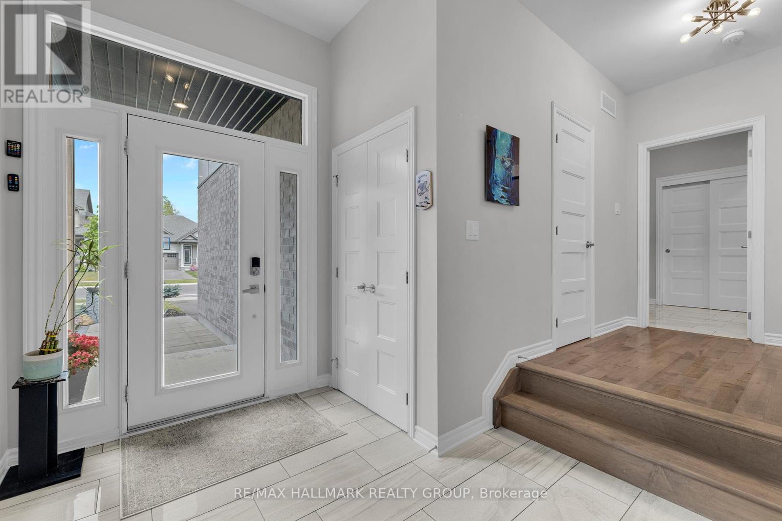 215 Blackhorse Drive, North Grenville, Ontario  K0G 1J0 - Photo 3 - X12373496