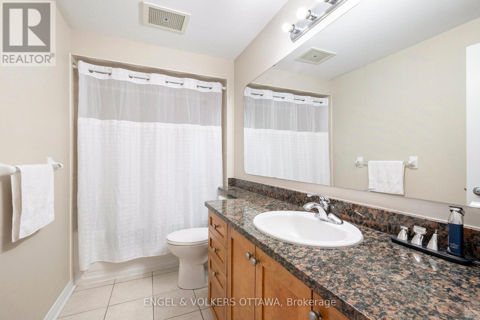 203 - 570 Laurier Avenue W, Ottawa, Ontario  K1R 1C8 - Photo 12 - X12373539