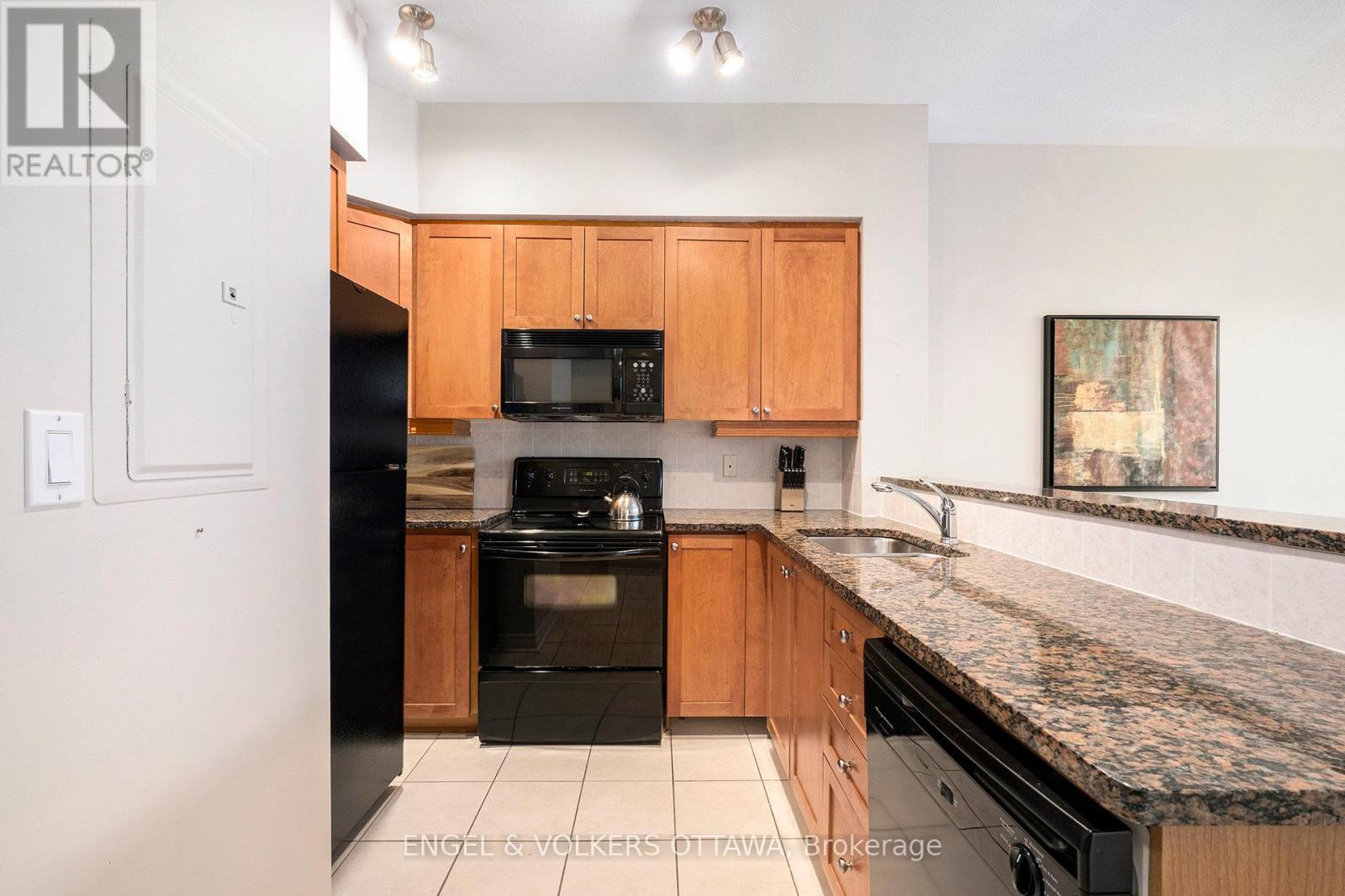 203 - 570 Laurier Avenue W, Ottawa, Ontario  K1R 1C8 - Photo 14 - X12373539
