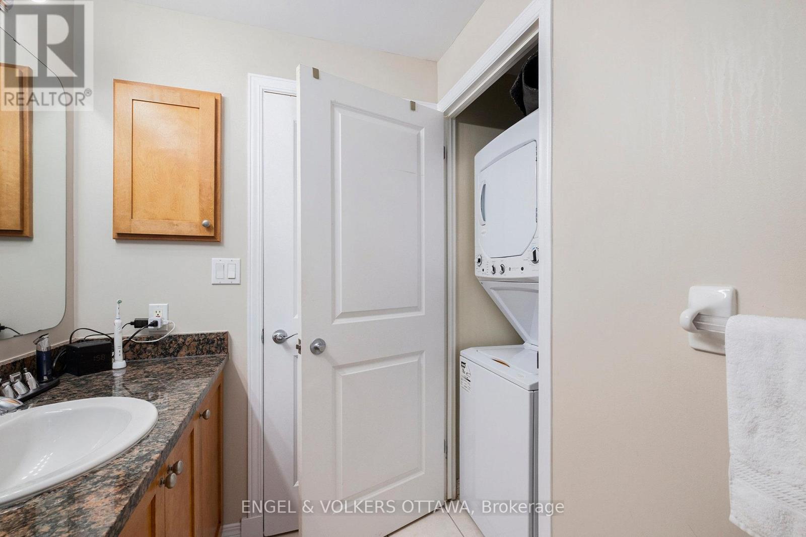 203 - 570 Laurier Avenue W, Ottawa, Ontario  K1R 1C8 - Photo 21 - X12373539