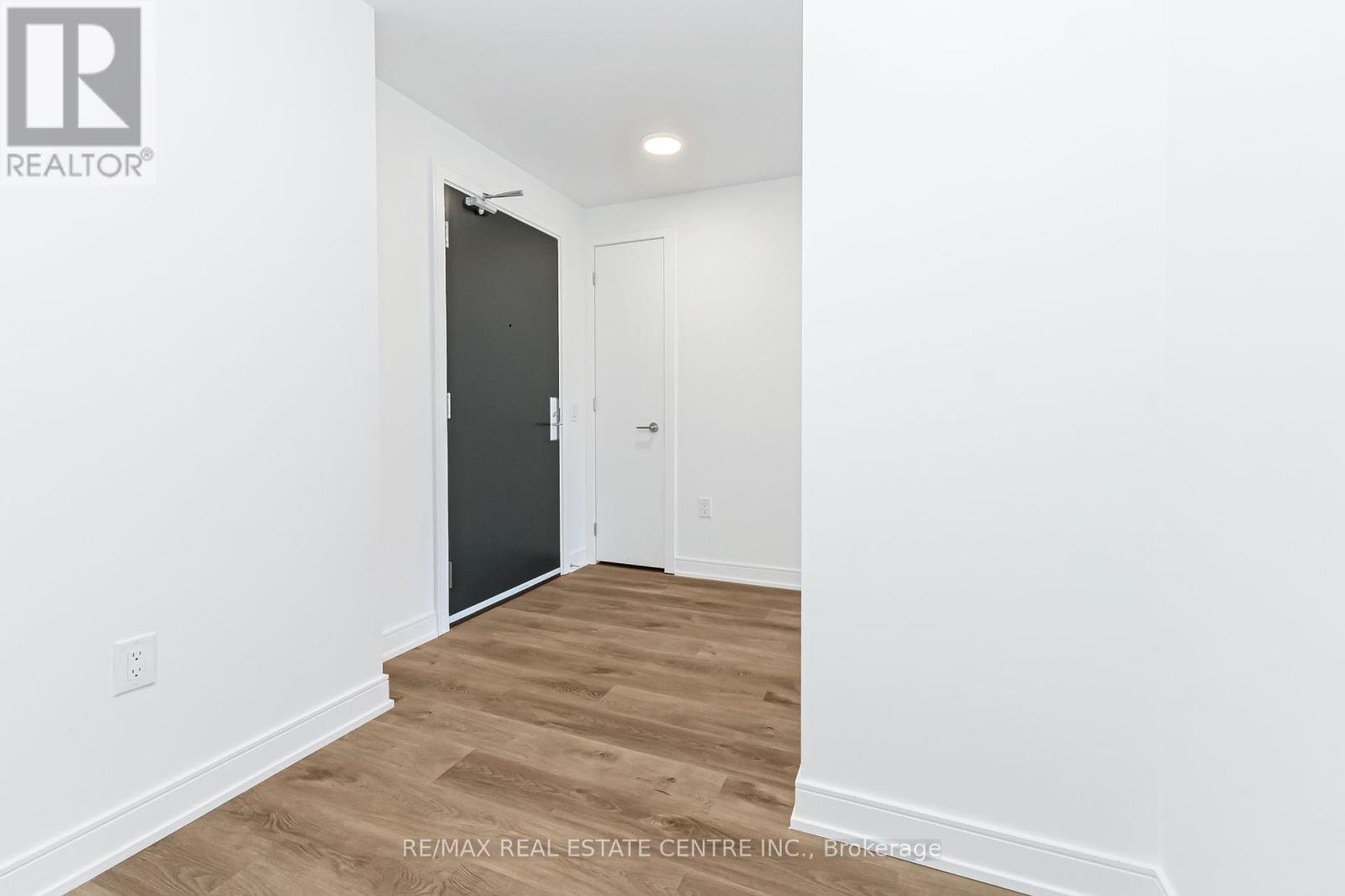630 - 3009 Novar Road, Mississauga, Ontario  L5B 0P9 - Photo 7 - W12355676