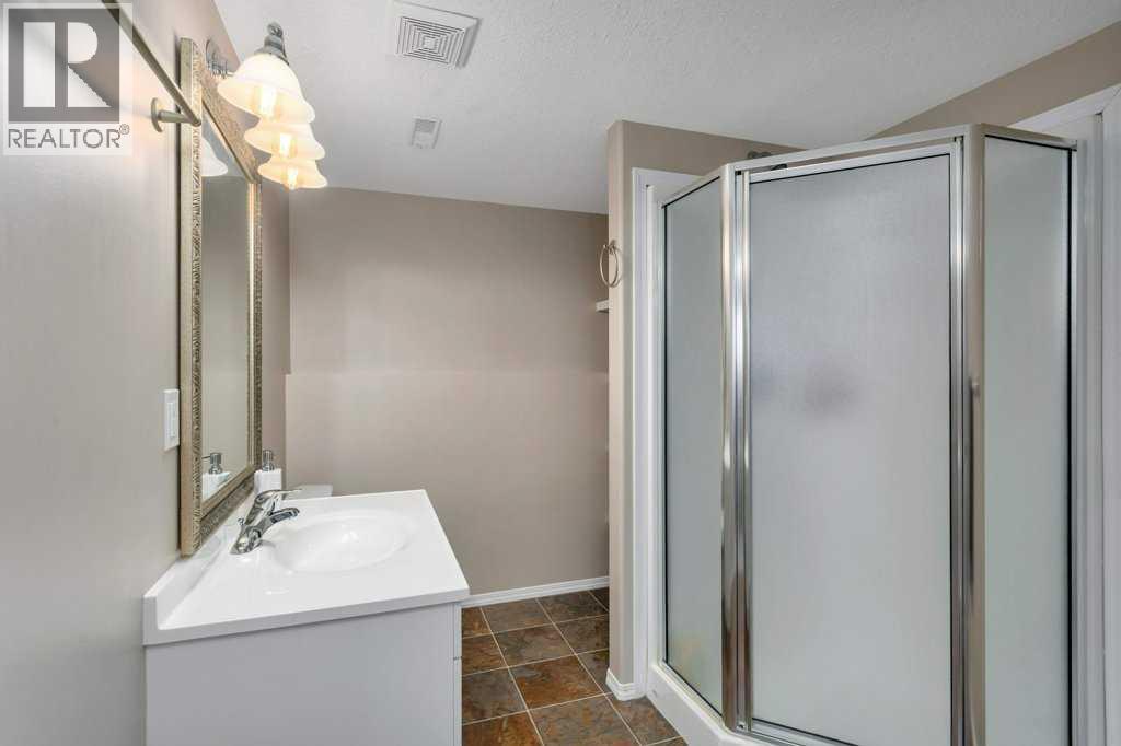 7 Reighley Close, Red Deer, Alberta  T4P 3V7 - Photo 35 - A2252817