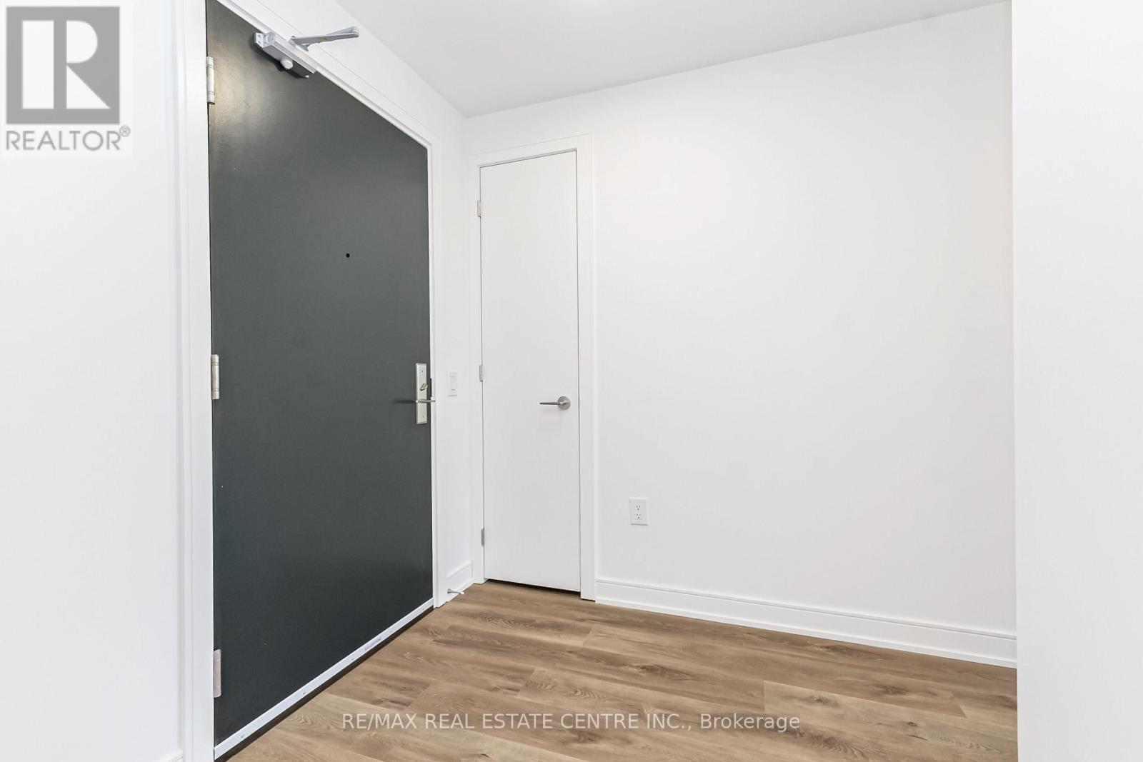 630 - 3009 Novar Road, Mississauga, Ontario  L5B 0P9 - Photo 6 - W12355676