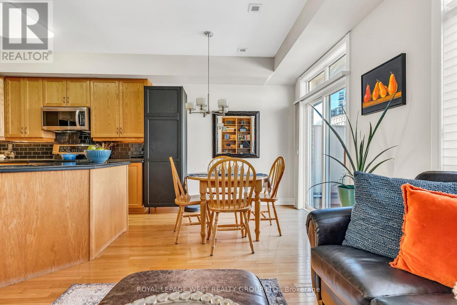 16 Yachters Lane, Toronto, Ontario  M8V 4C5 - Photo 12 - W12373340