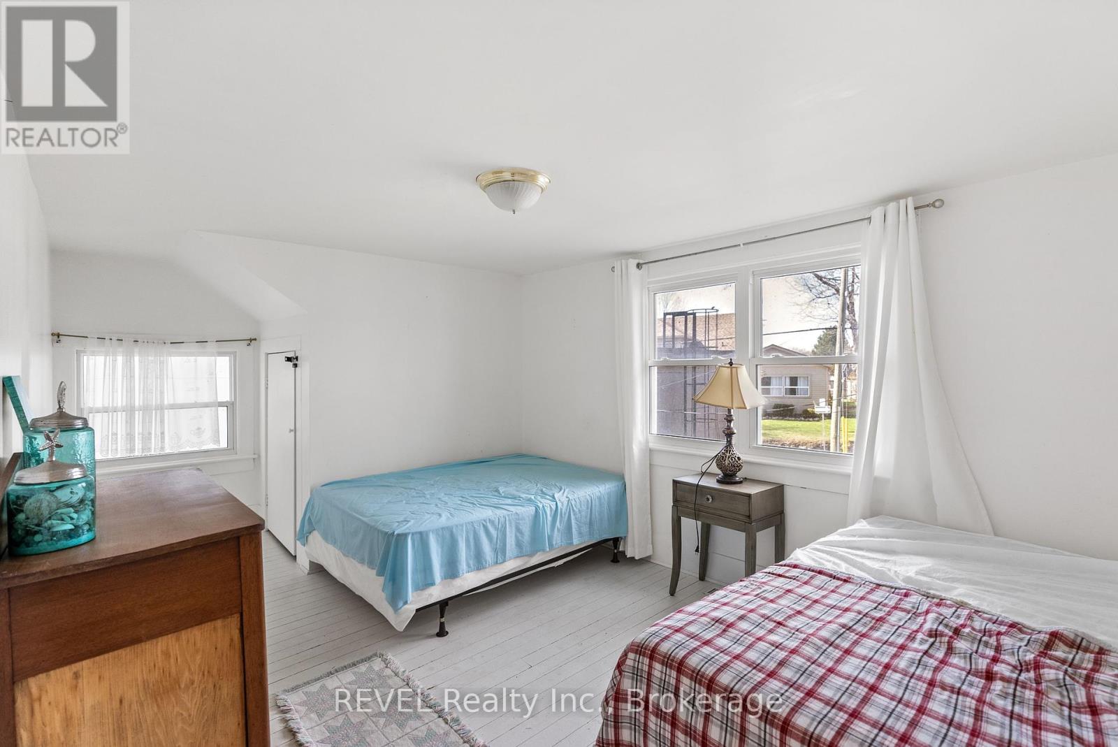 3819 Terrace Lane, Fort Erie, Ontario  L0S 1B0 - Photo 26 - X12373435