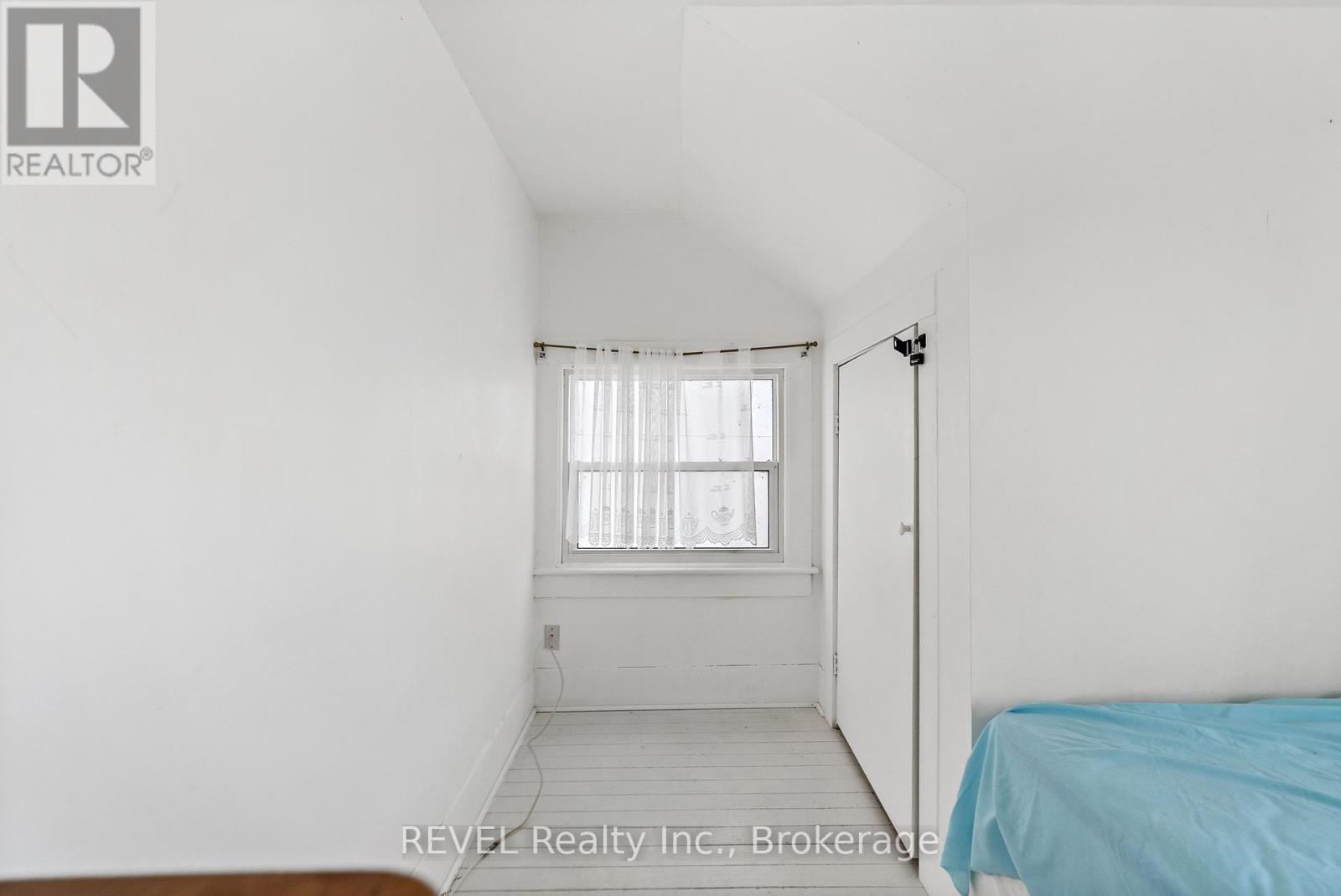 3819 Terrace Lane, Fort Erie, Ontario  L0S 1B0 - Photo 28 - X12373435