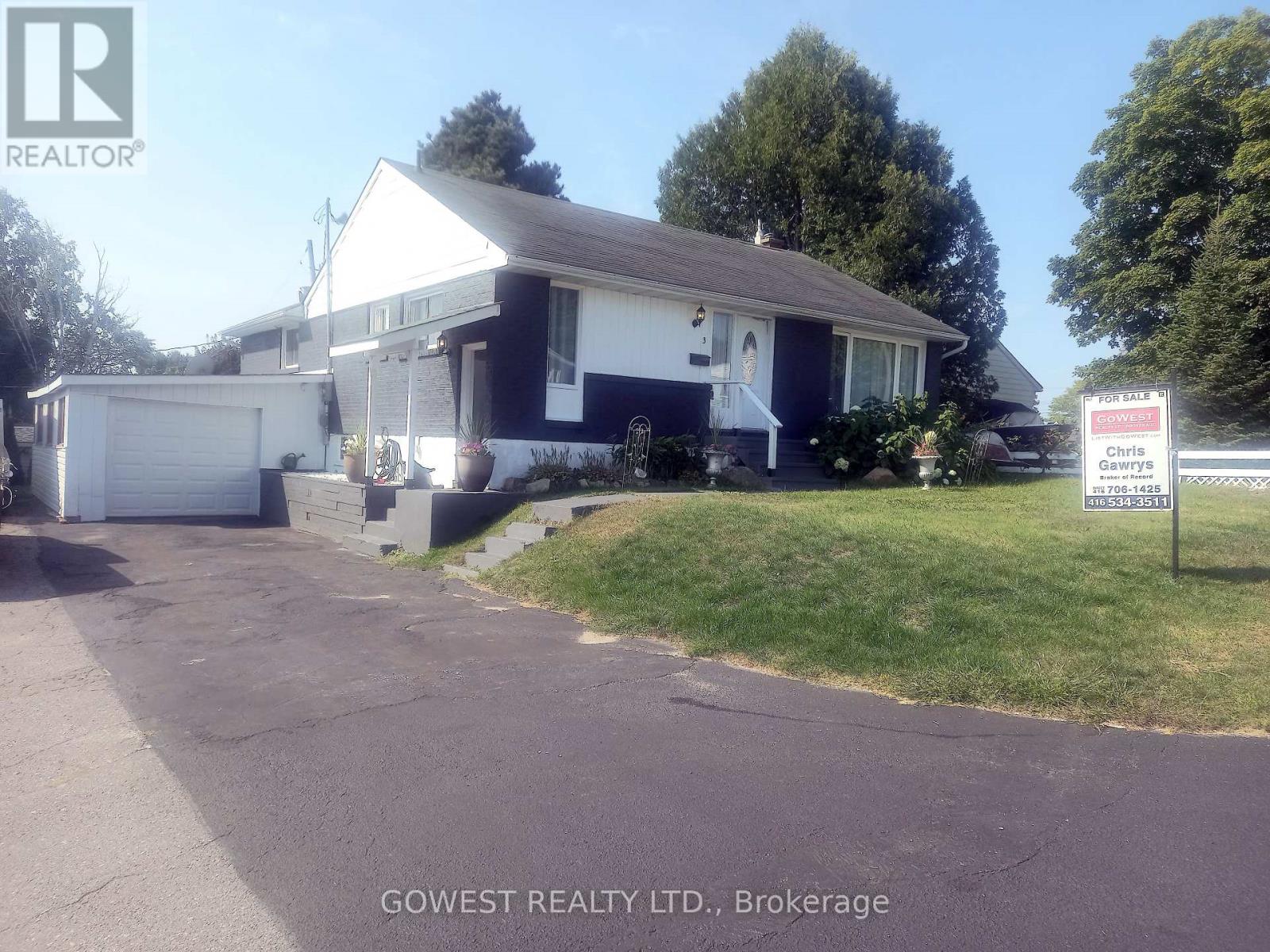 3 HART ROAD, Elliot Lake, Ontario