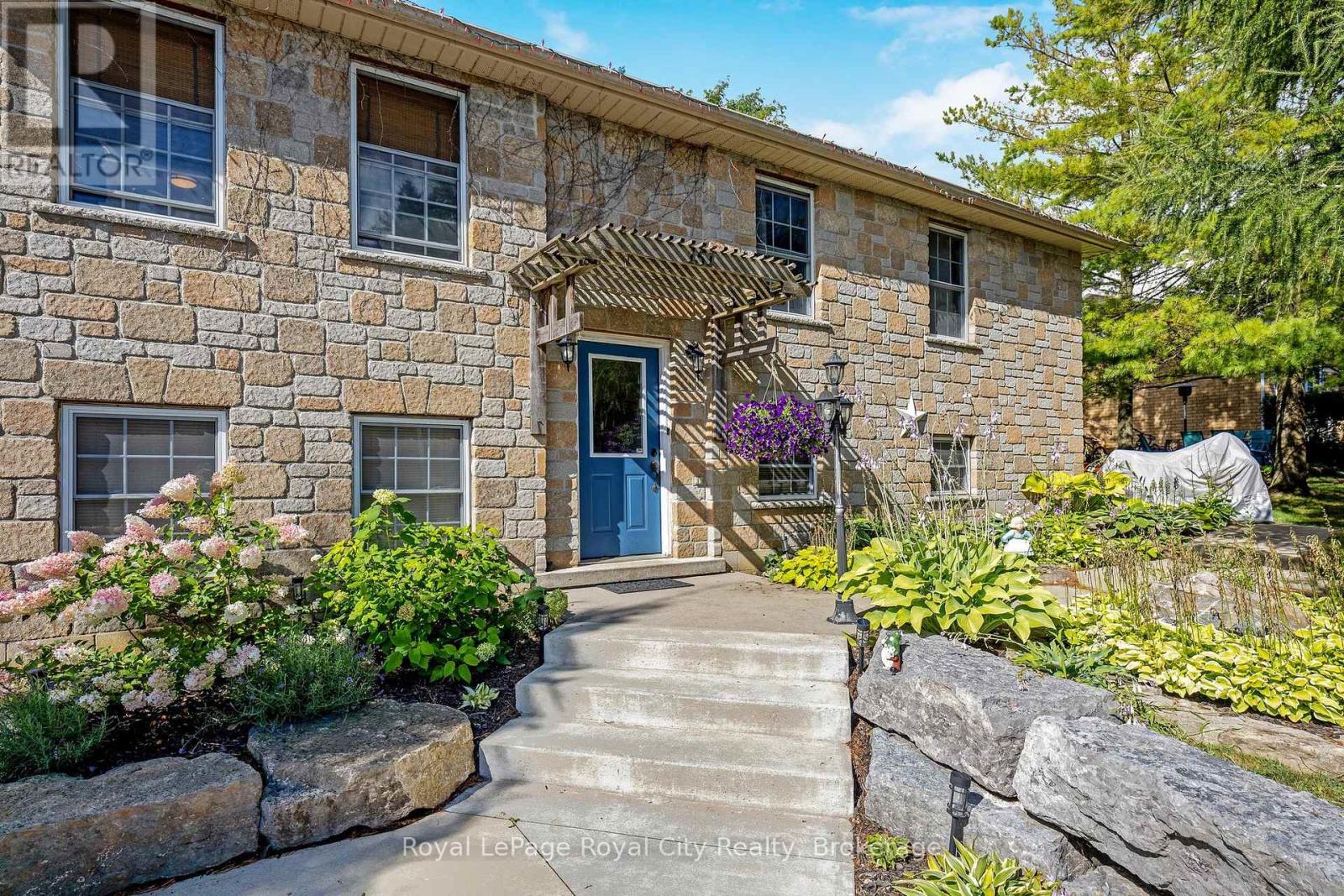 151 Queen Street, Guelph/eramosa, Ontario  N0B 2K0 - Photo 5 - X12373470