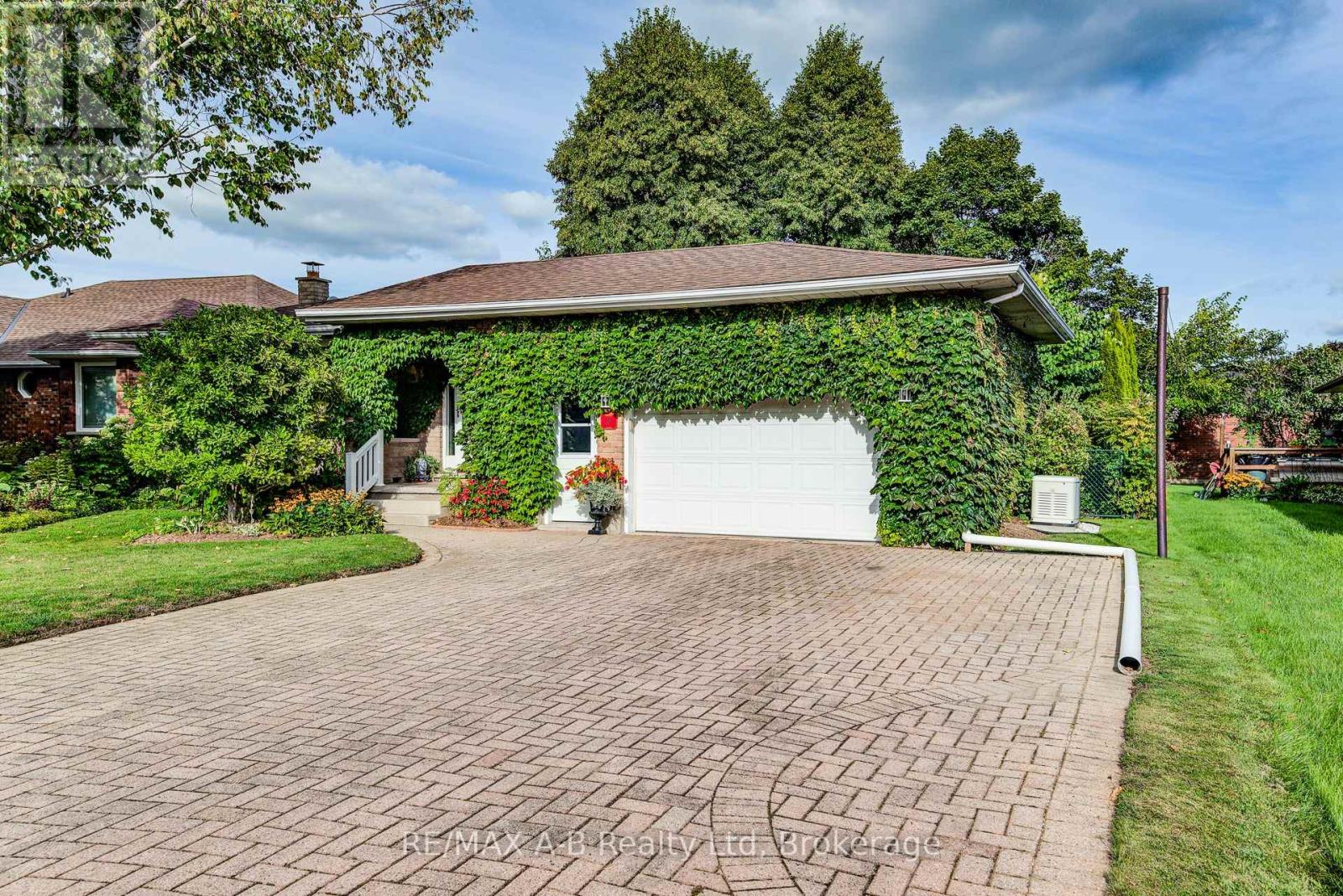 80 QUEEN STREET, East Zorra-Tavistock, Ontario