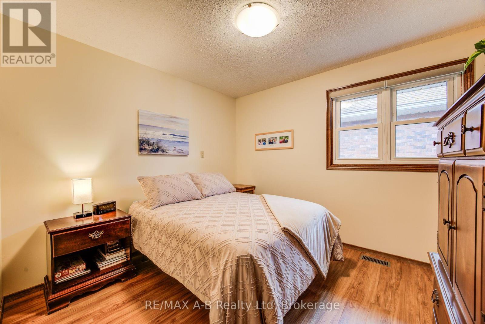 80 Queen Street, East Zorra-Tavistock, Ontario  N0B 2R0 - Photo 21 - X12373567
