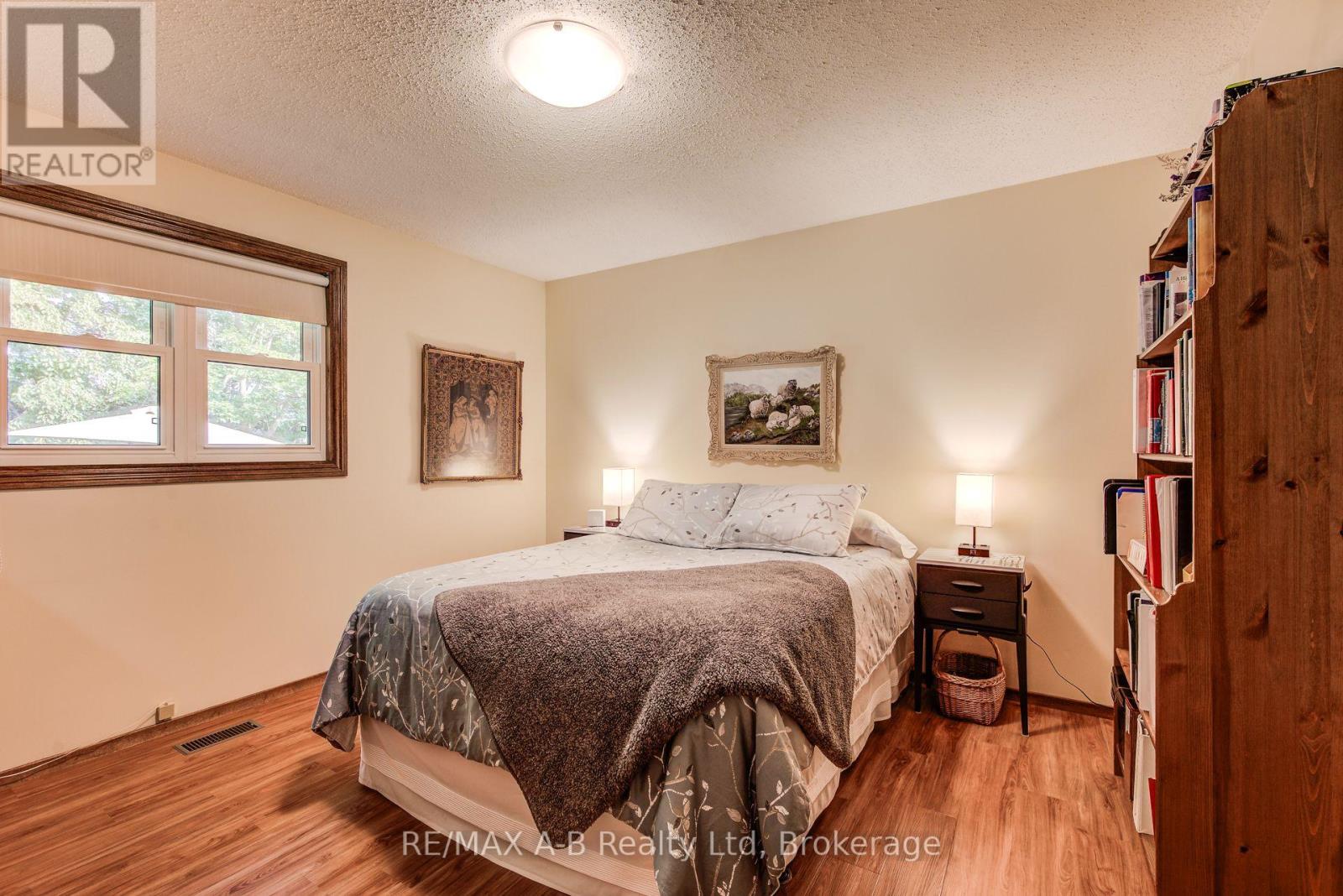 80 Queen Street, East Zorra-Tavistock, Ontario  N0B 2R0 - Photo 23 - X12373567