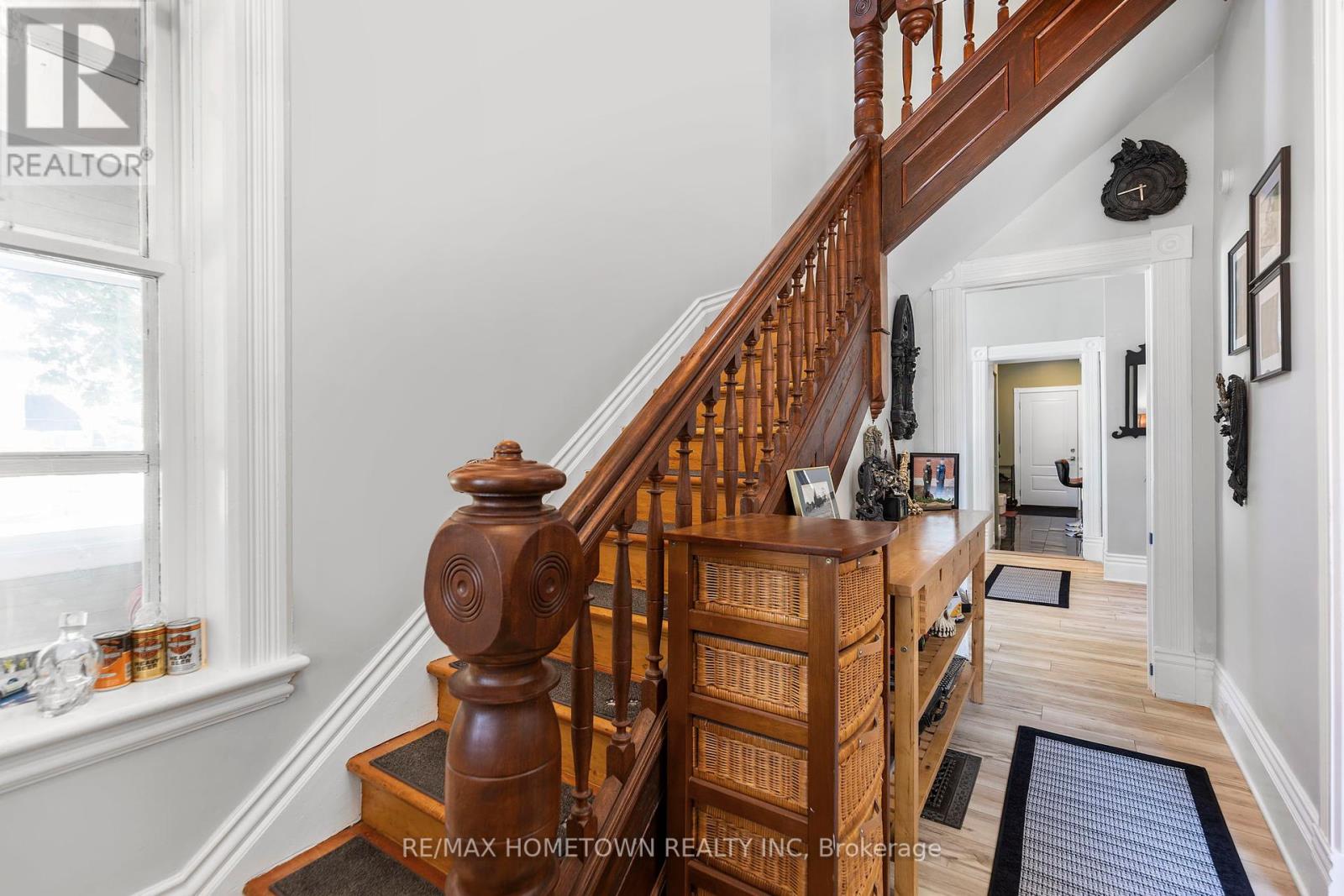 198 James Street W, Prescott, Ontario  K0E 1T0 - Photo 9 - X12373487