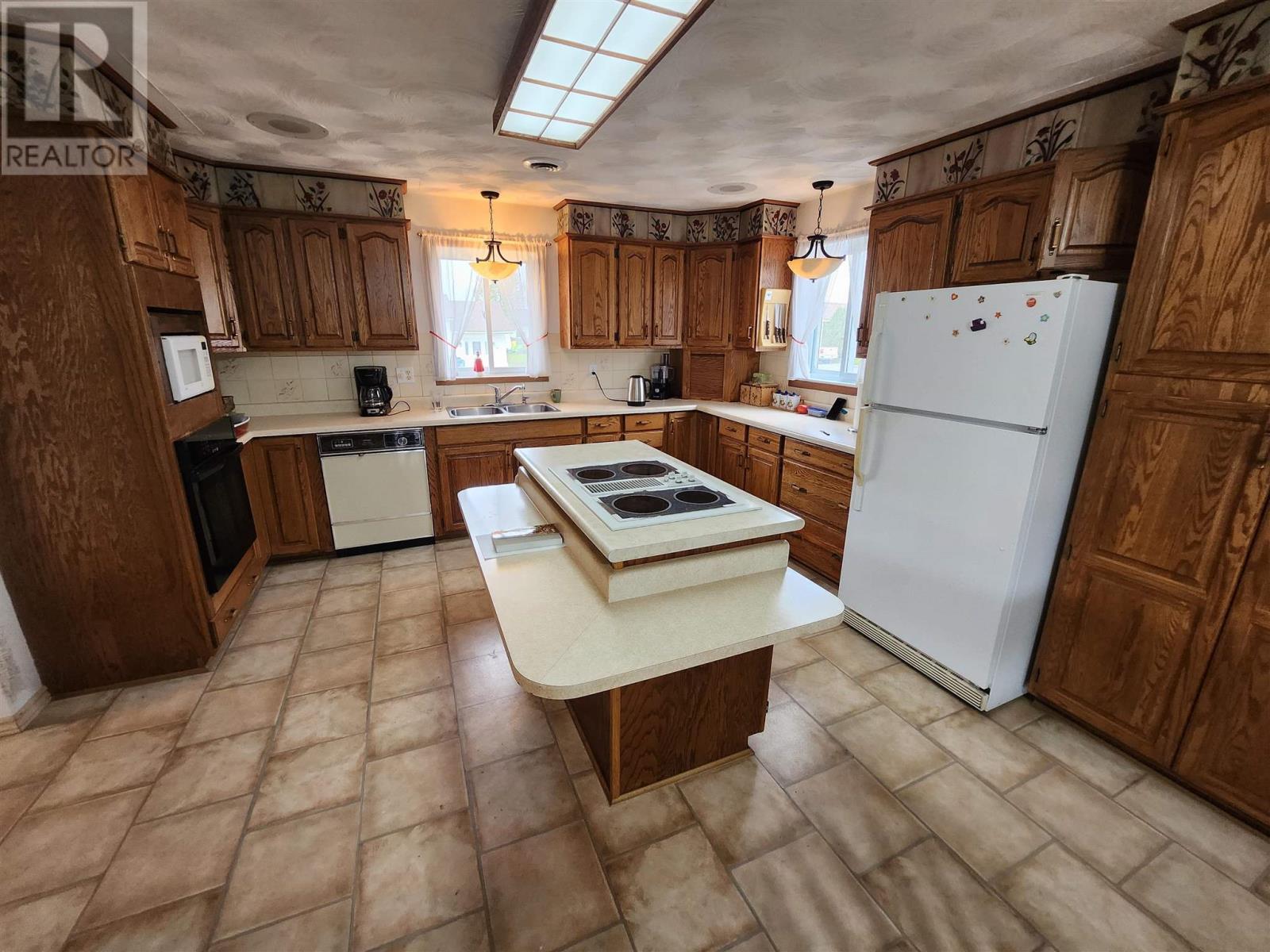 35 Rue Des Pins, Dubrevilville, Ontario  P0S 1B0 - Photo 7 - SM250054