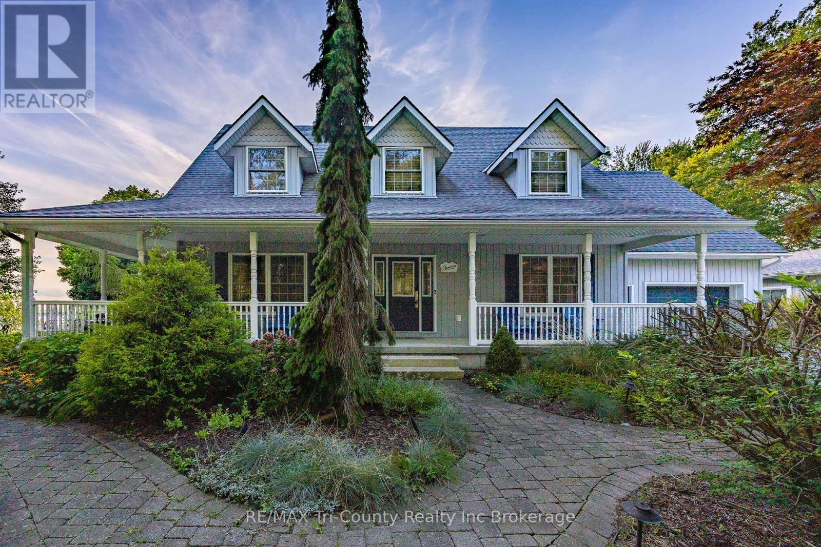 5 Elizabeth Street, Bayham, Ontario  N0J 1T0 - Photo 2 - X12373434