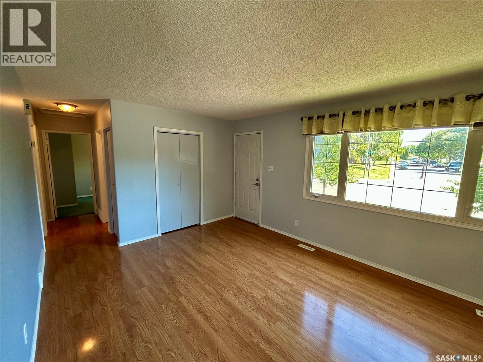 1017 Matheson Drive, Saskatoon, Saskatchewan  S7K 3Y9 - Photo 5 - SK016888