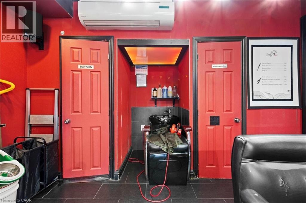 686 King Street E, Kitchener, Ontario  N2G 2M3 - Photo 10 - 40764810