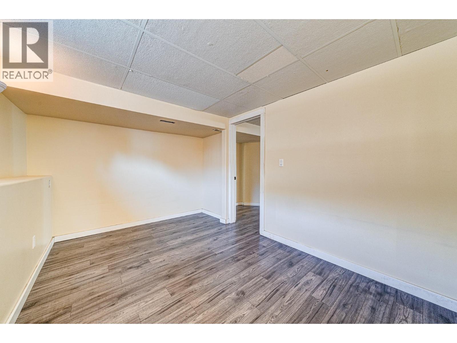 850 Minto Crescent, Elkford, British Columbia  V0B 1H0 - Photo 35 - 10360664