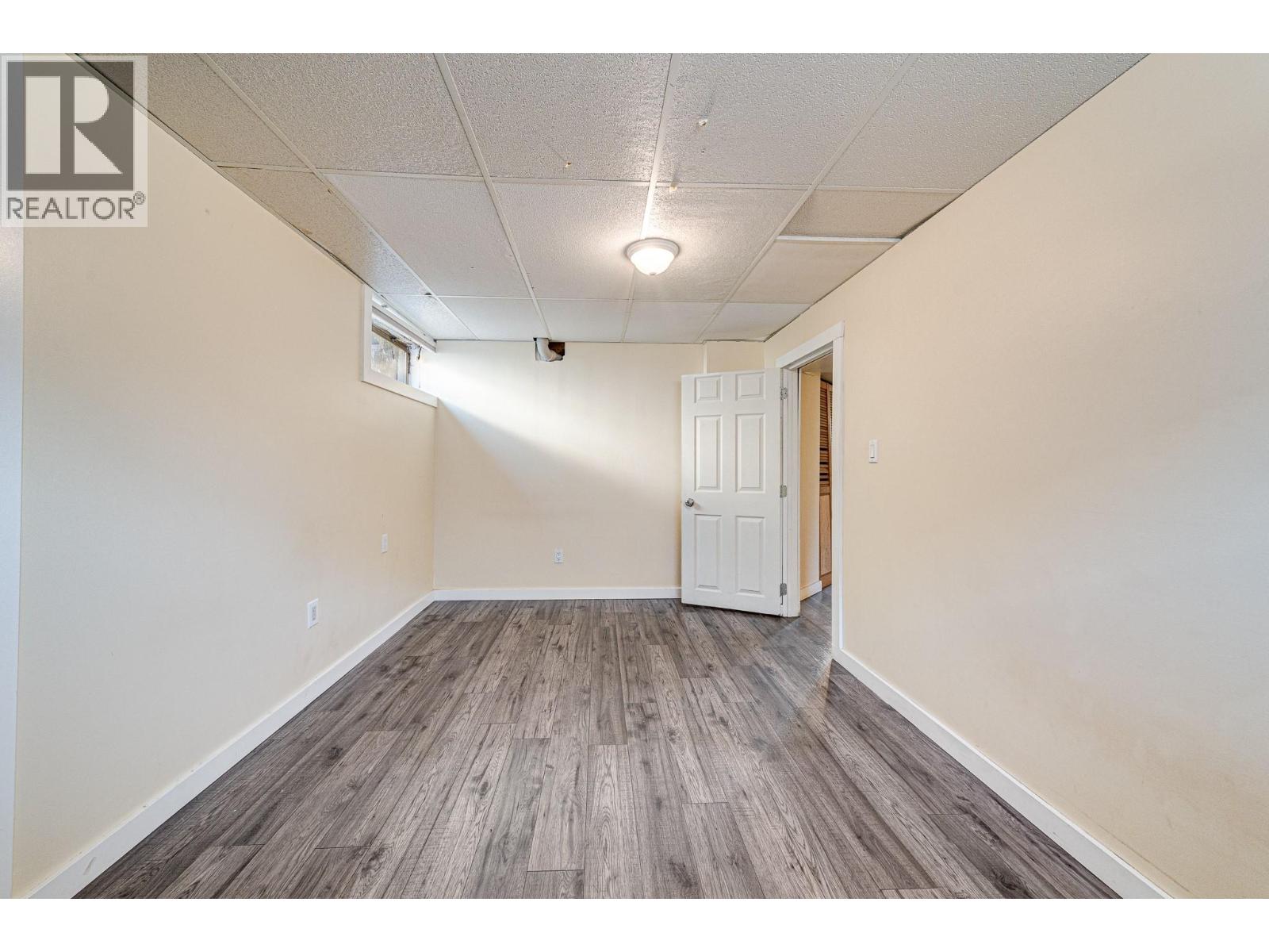 850 Minto Crescent, Elkford, British Columbia  V0B 1H0 - Photo 37 - 10360664