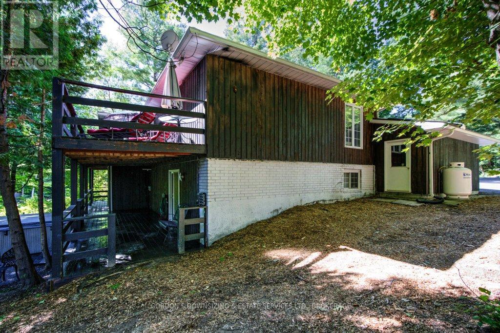 32 Village Estates Road, Leeds And The Thousand Islands, Ontario  K0E 1L0 - Photo 40 - X12373598