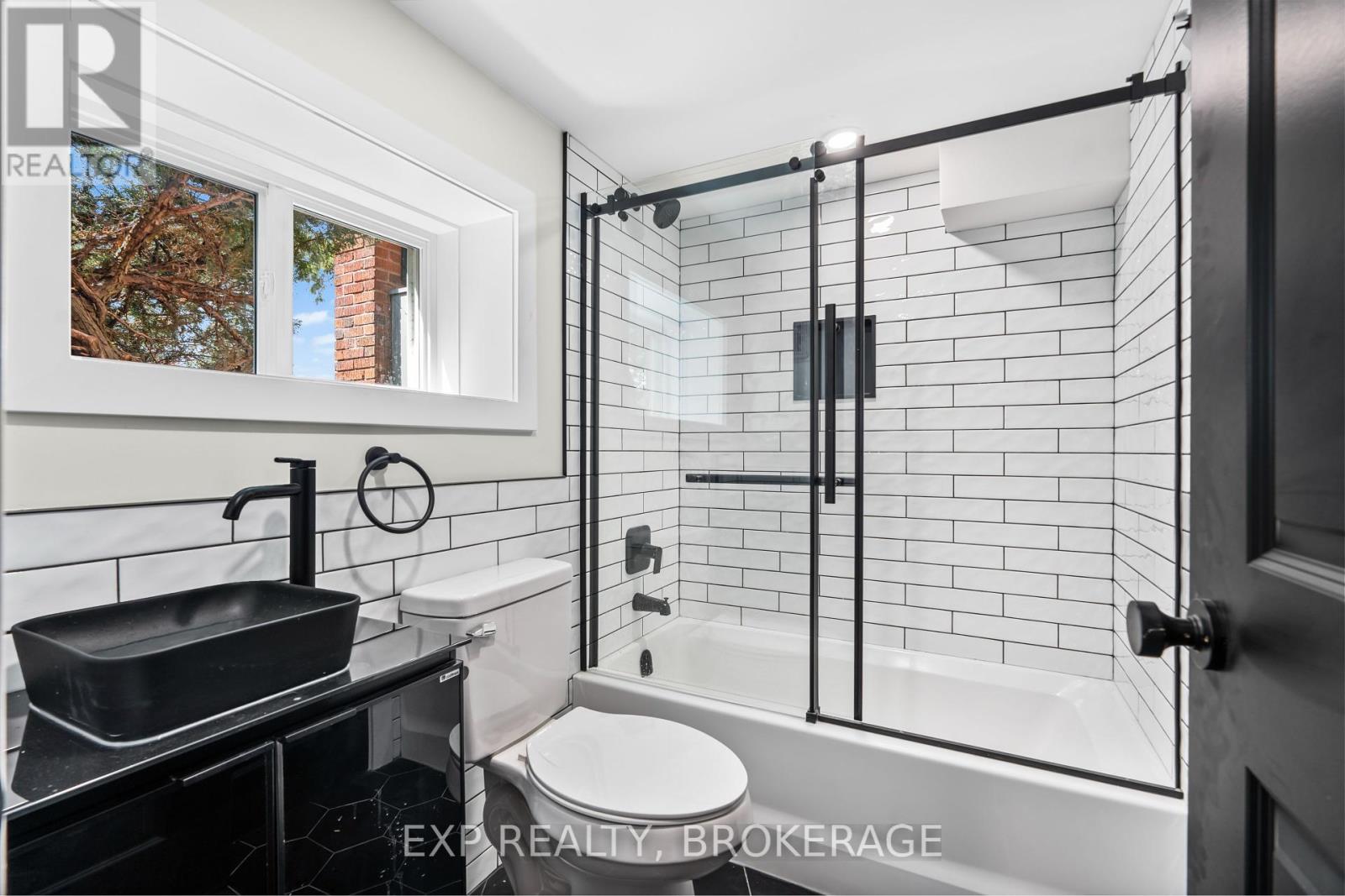 493 College Street, Kingston, Ontario  K7L 4M8 - Photo 32 - X12373668