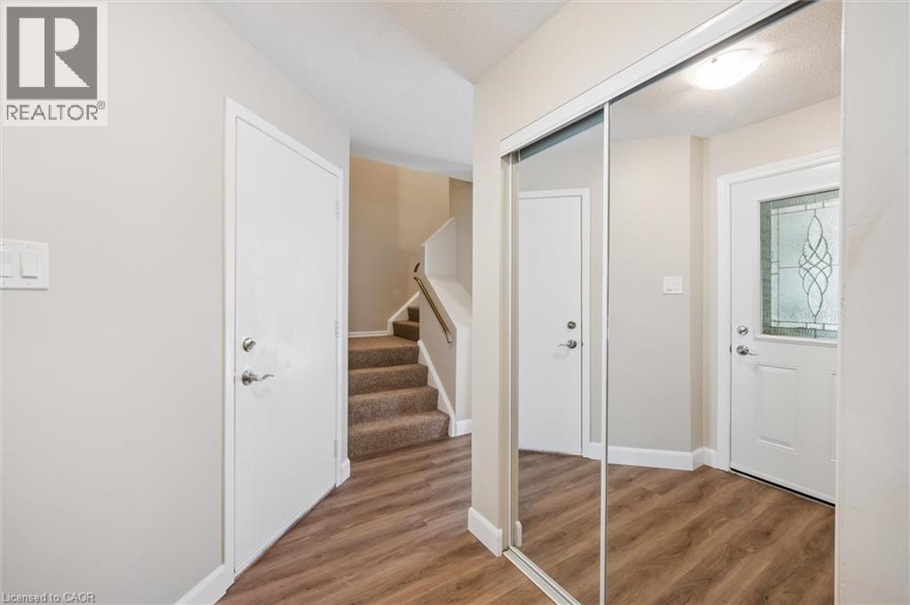 476 Kingscourt Drive Unit# 22, Waterloo, Ontario  N2K 3R3 - Photo 7 - 40743048