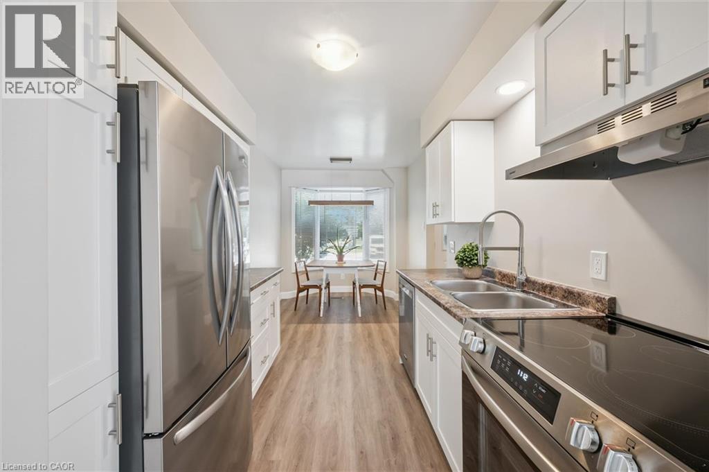 476 Kingscourt Drive Unit# 22, Waterloo, Ontario  N2K 3R3 - Photo 11 - 40743048