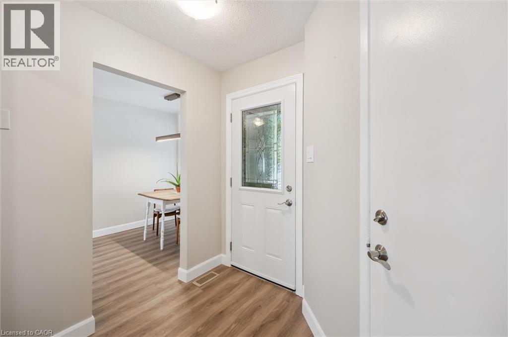 476 Kingscourt Drive Unit# 22, Waterloo, Ontario  N2K 3R3 - Photo 6 - 40743048