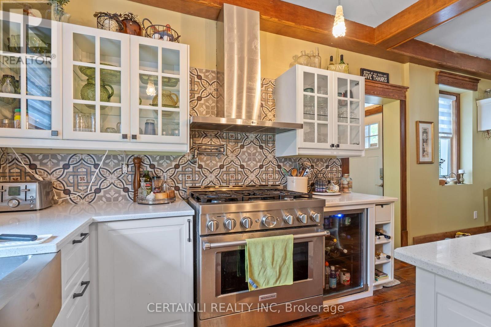 218 London Road, Sarnia, Ontario  N7T 4V5 - Photo 19 - X12373602