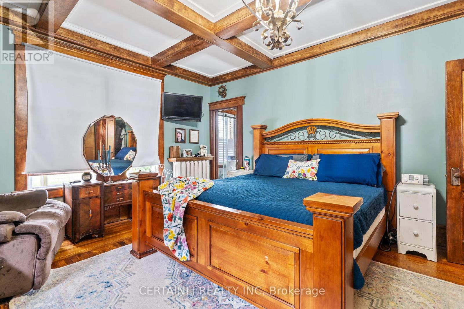 218 London Road, Sarnia, Ontario  N7T 4V5 - Photo 21 - X12373602