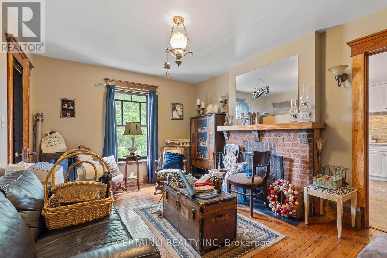 218 London Road, Sarnia, Ontario  N7T 4V5 - Photo 25 - X12373602