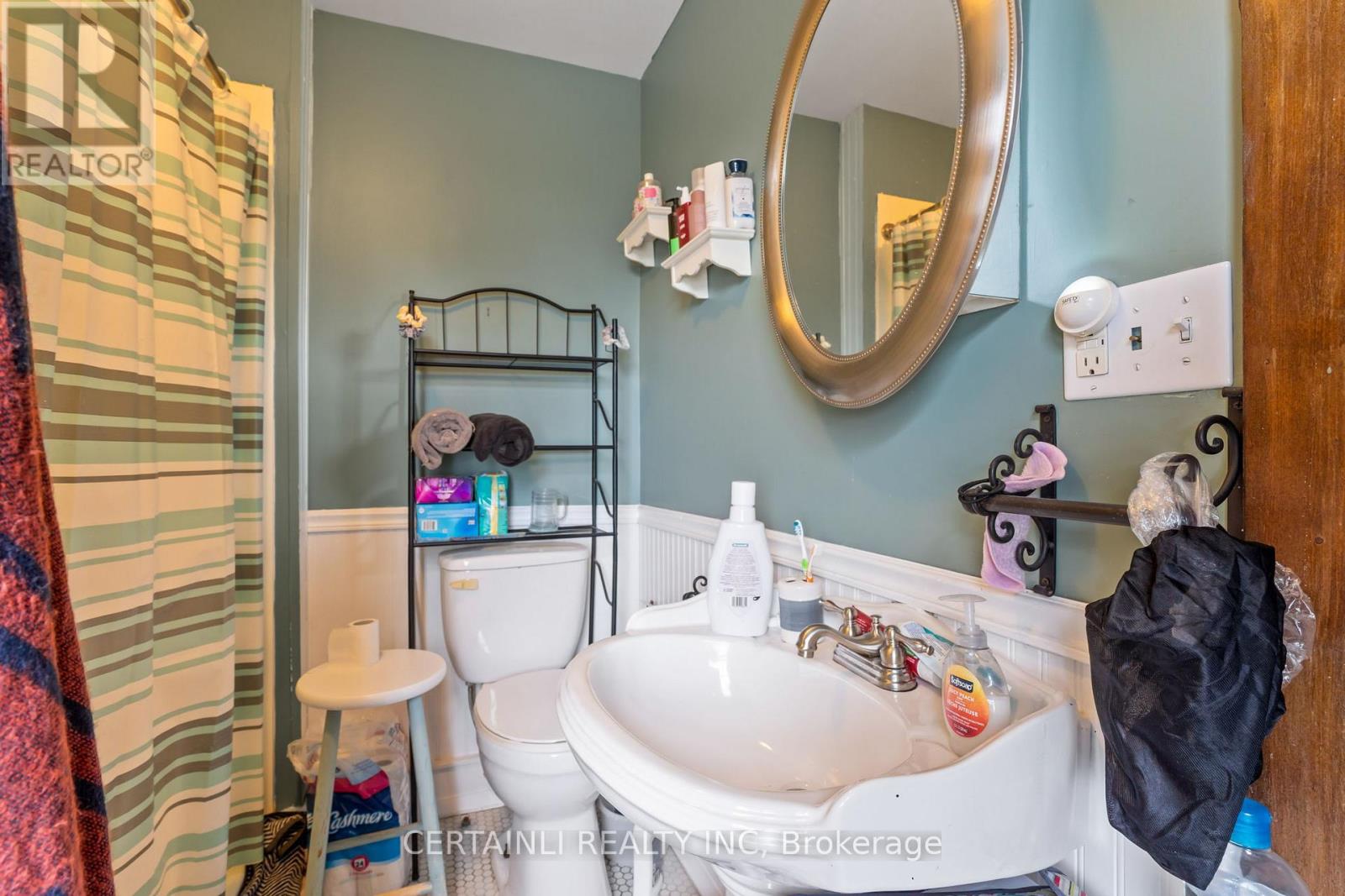 218 London Road, Sarnia, Ontario  N7T 4V5 - Photo 29 - X12373602