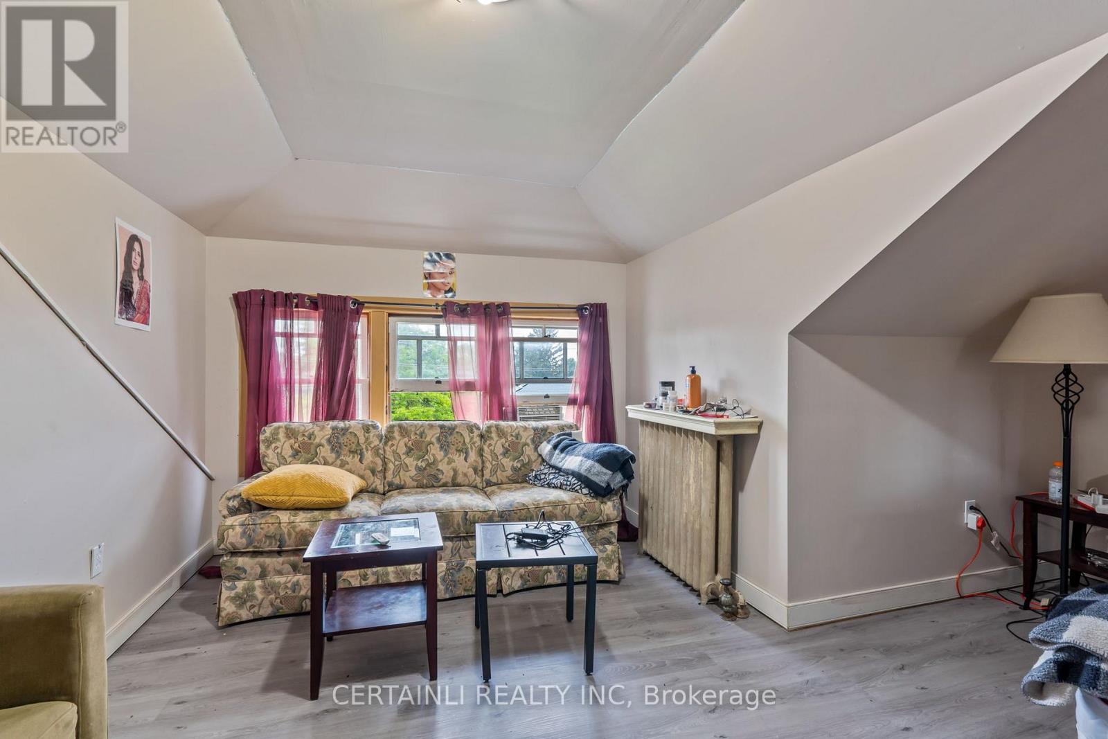 218 London Road, Sarnia, Ontario  N7T 4V5 - Photo 37 - X12373602